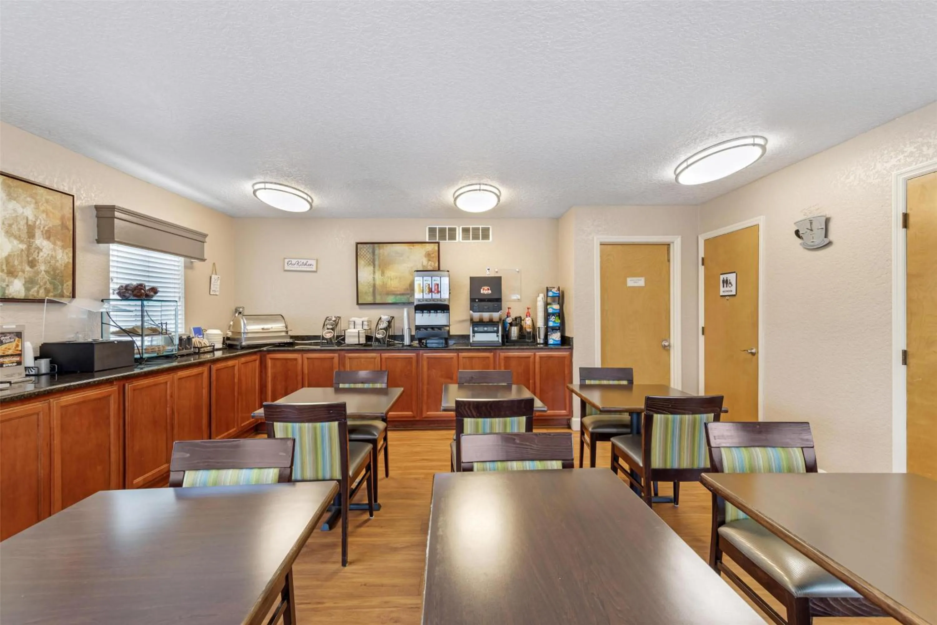 Breakfast in Best Western Space Shuttle Inn