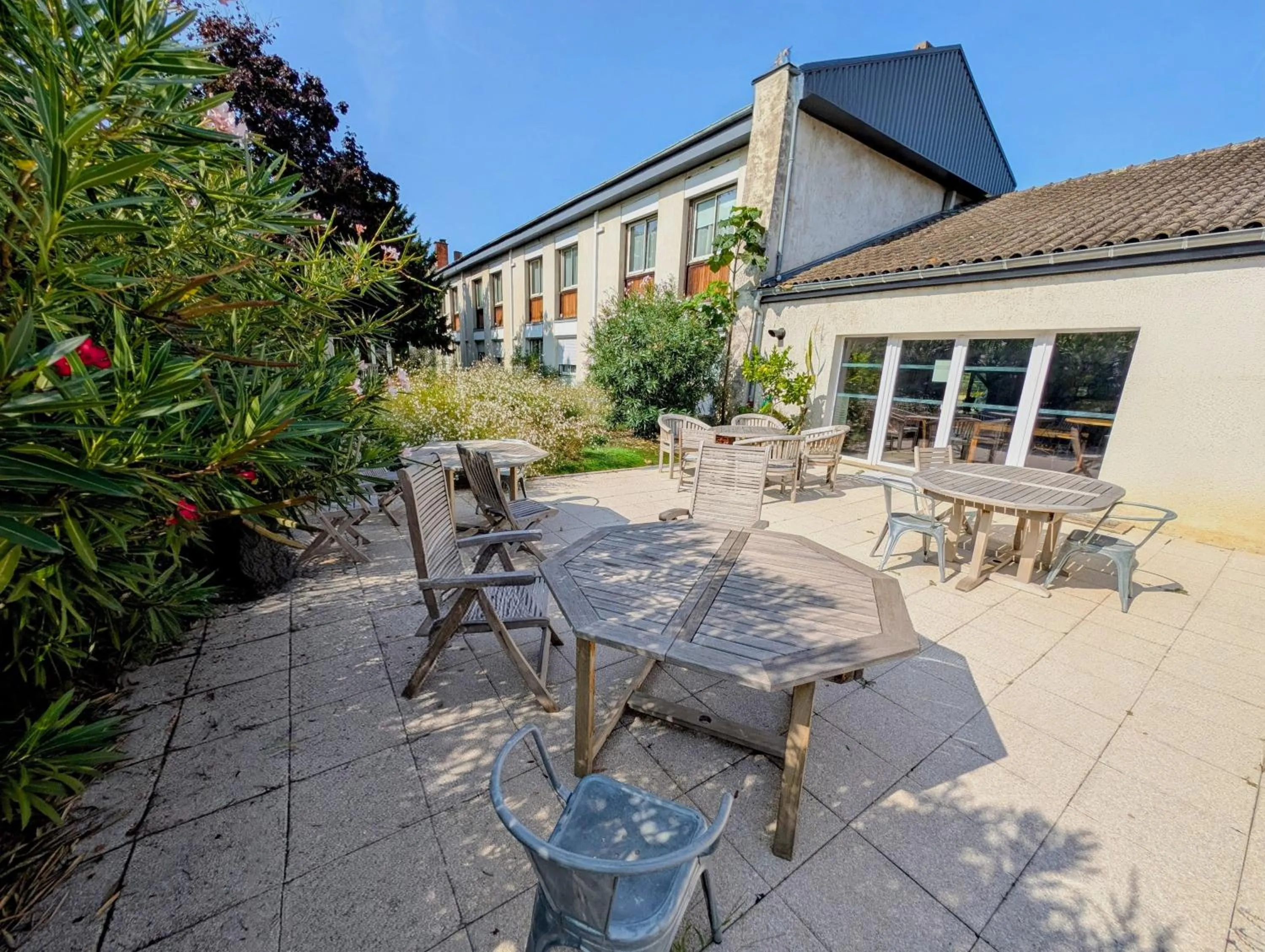 Patio in MOODz HOTEL VIENNE