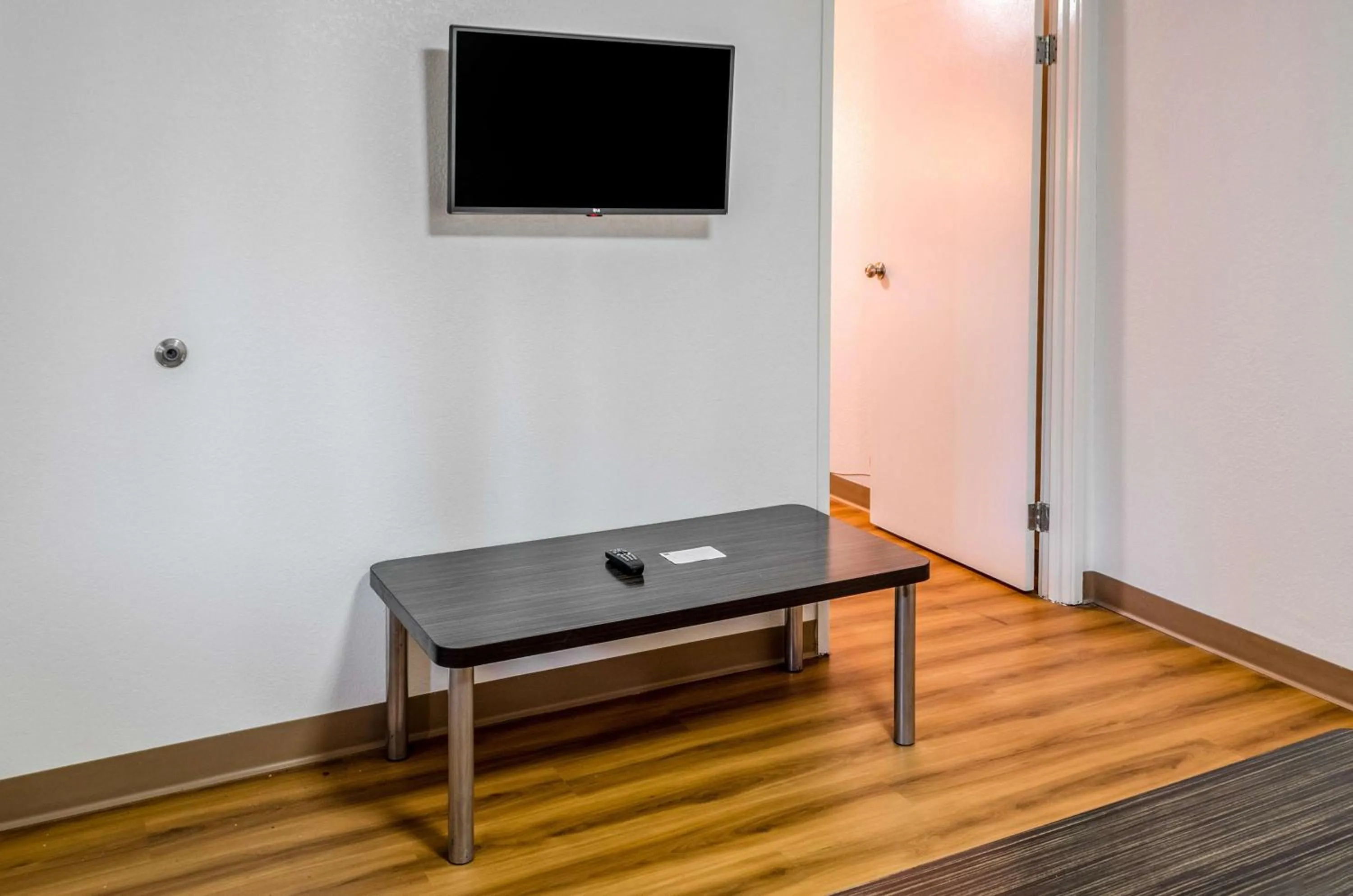 TV and multimedia in North Charleston Lodge