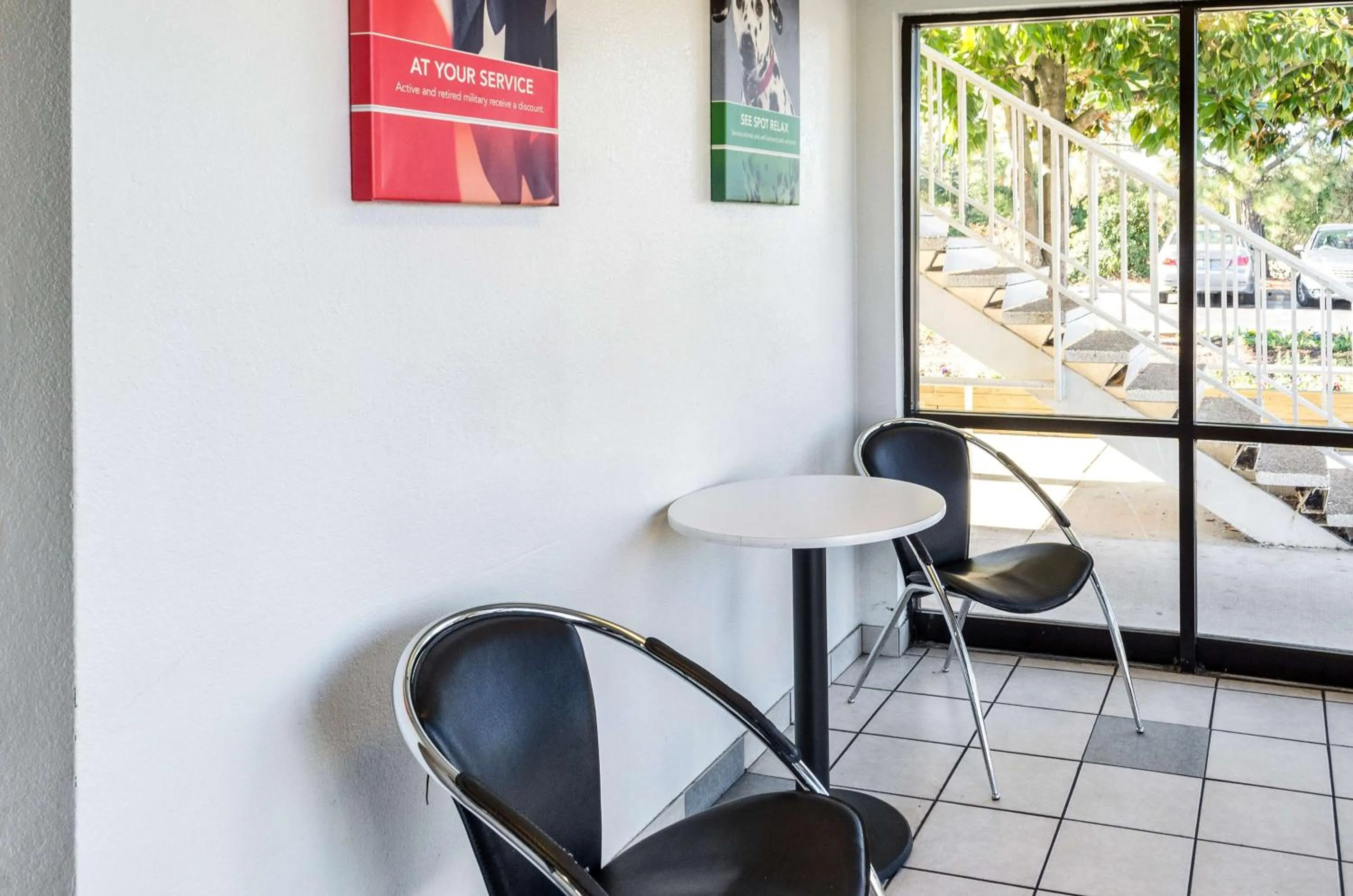 Lobby or reception in North Charleston Lodge