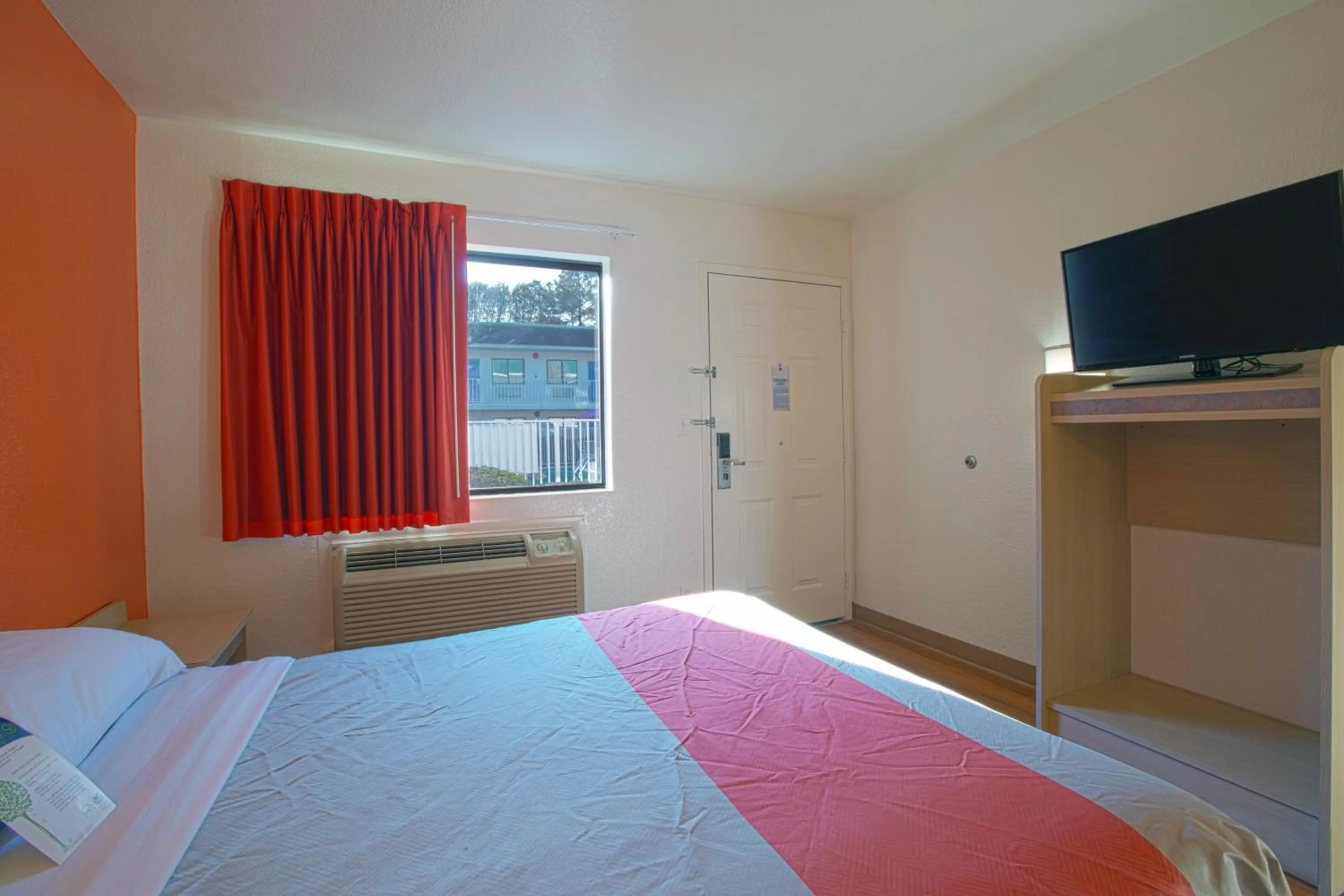 Bed in North Charleston Lodge