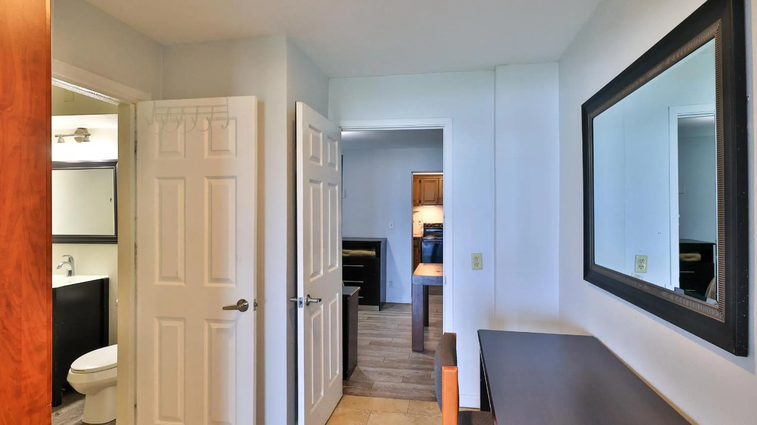 Bathroom in Driftwood Beach Motel
