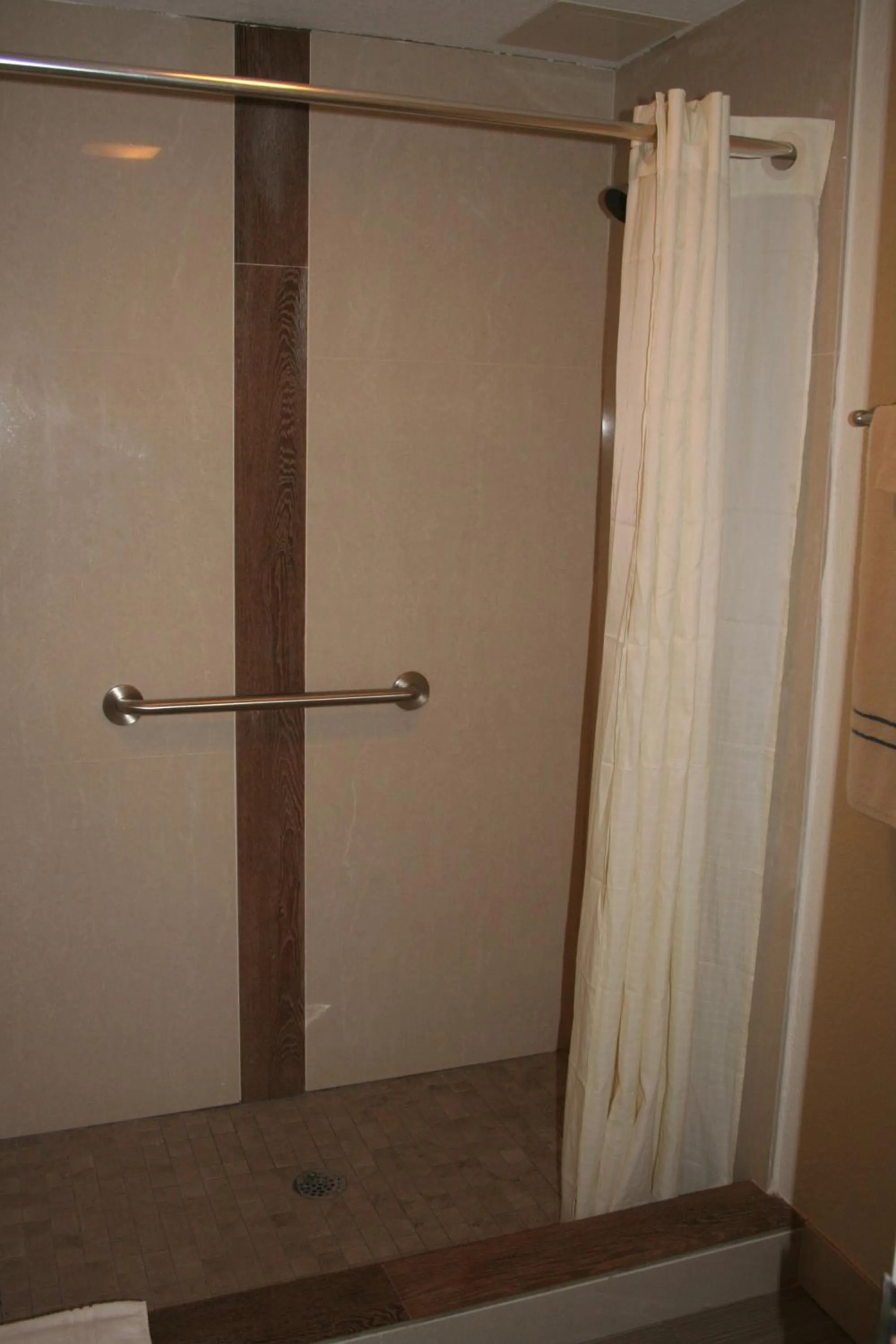 Bathroom in Driftwood Beach Motel