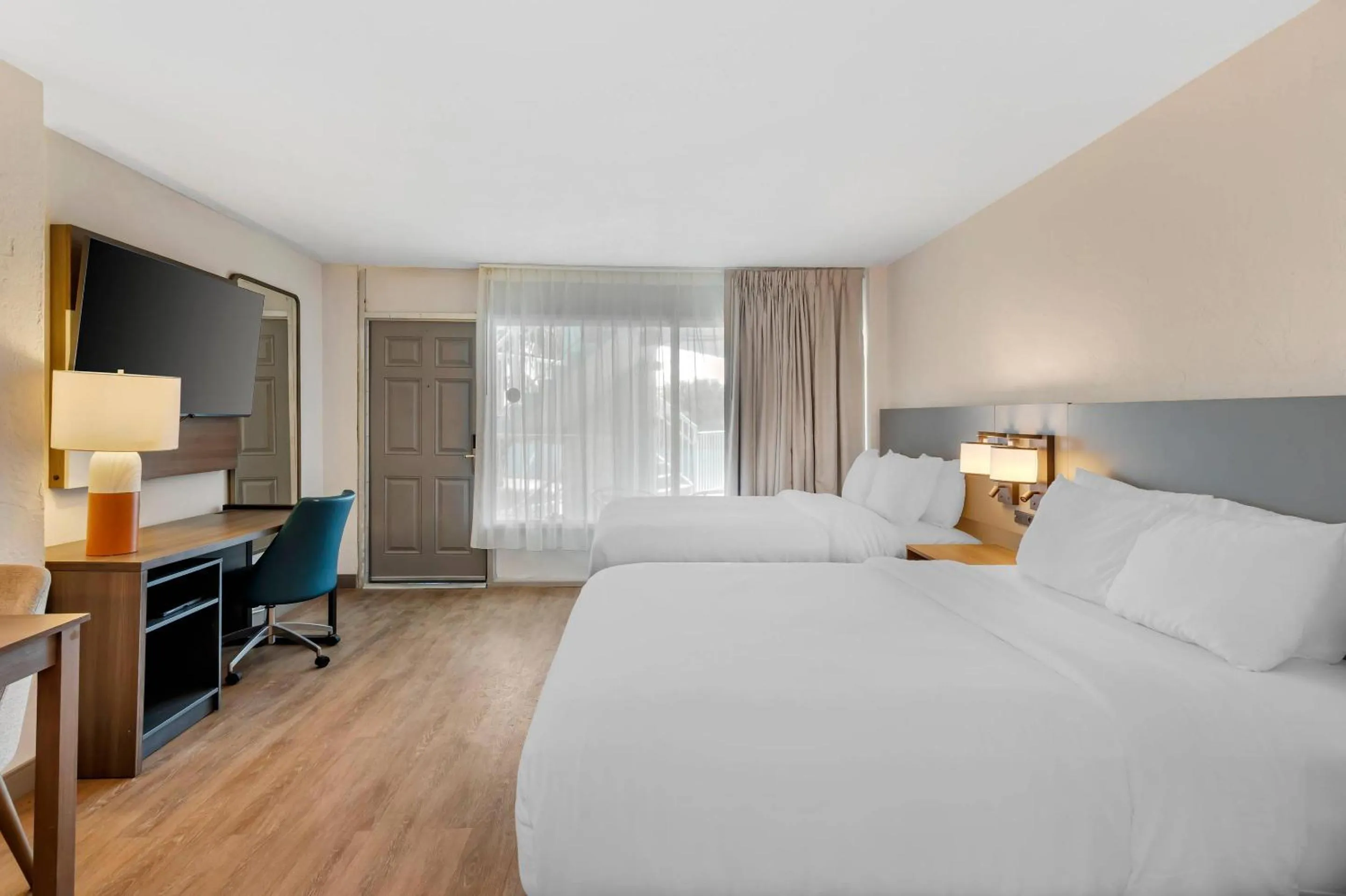 Bedroom, Bed in Comfort Inn & Suites Ormond Beach Oceanfront