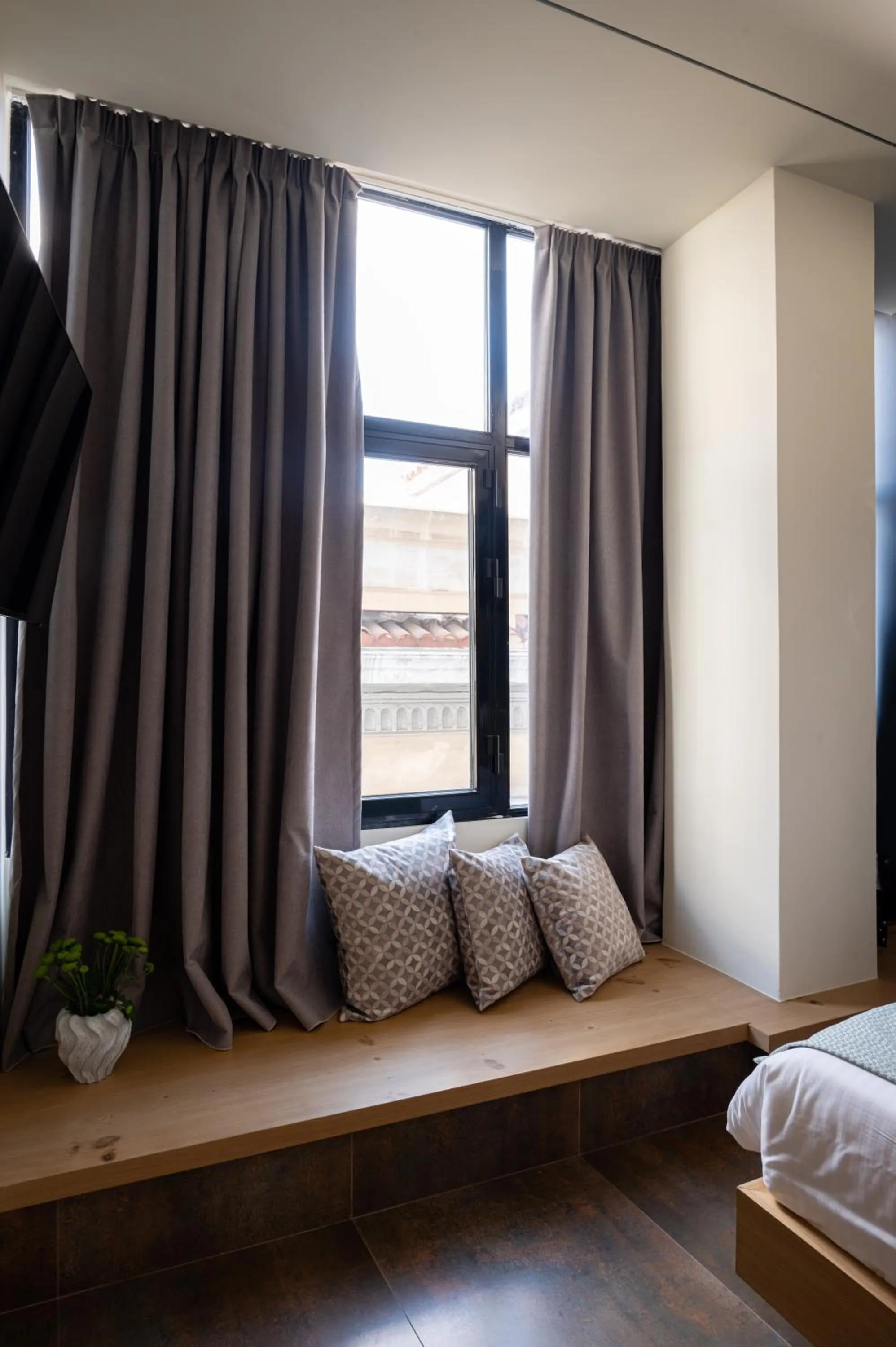 Photo of the whole room, Bed in Ciel Living Athens