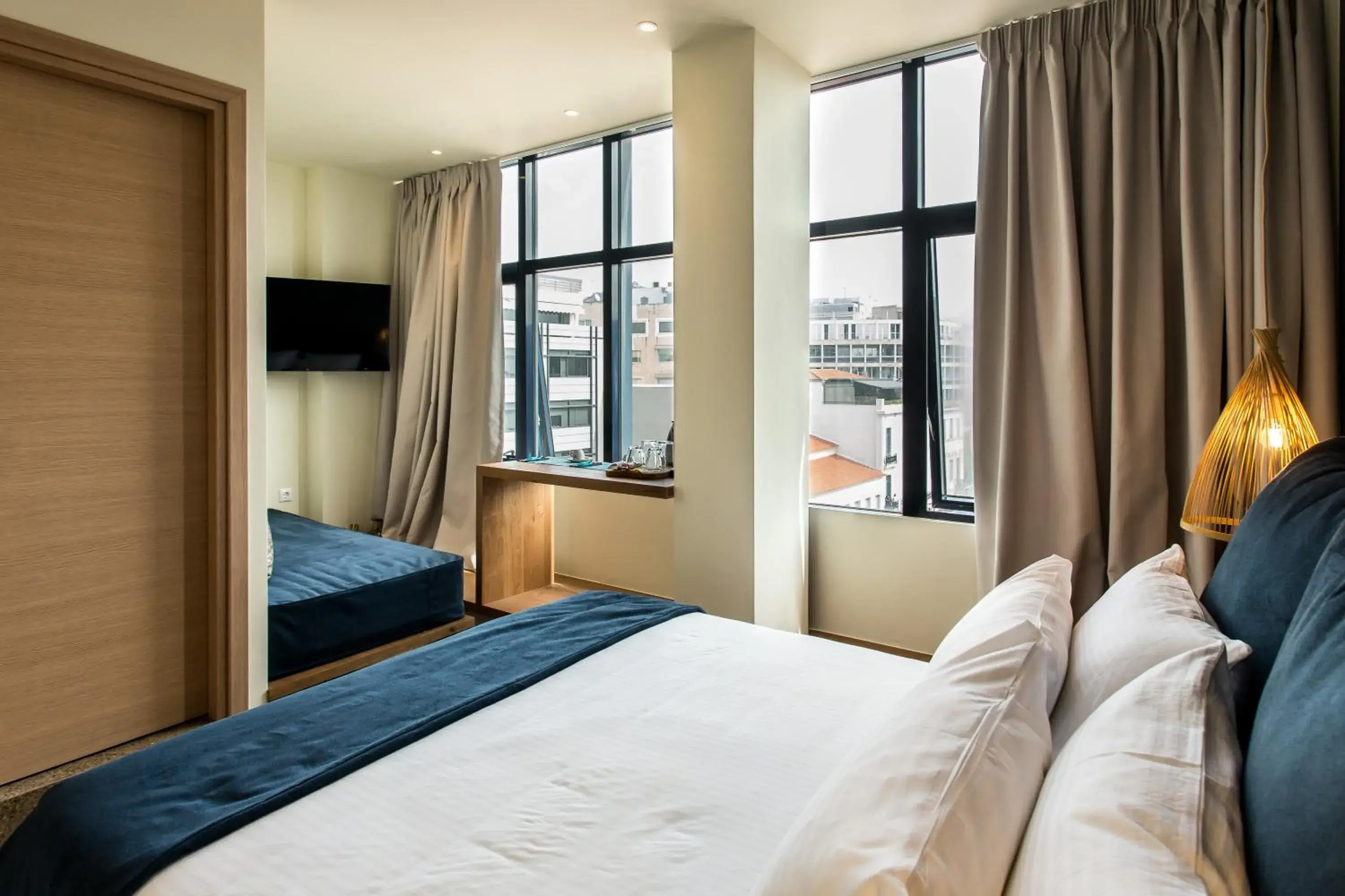 Senior Suite Metropolis View in Ciel Living Athens Senior Suite Metropolis View in Ciel Living Athens