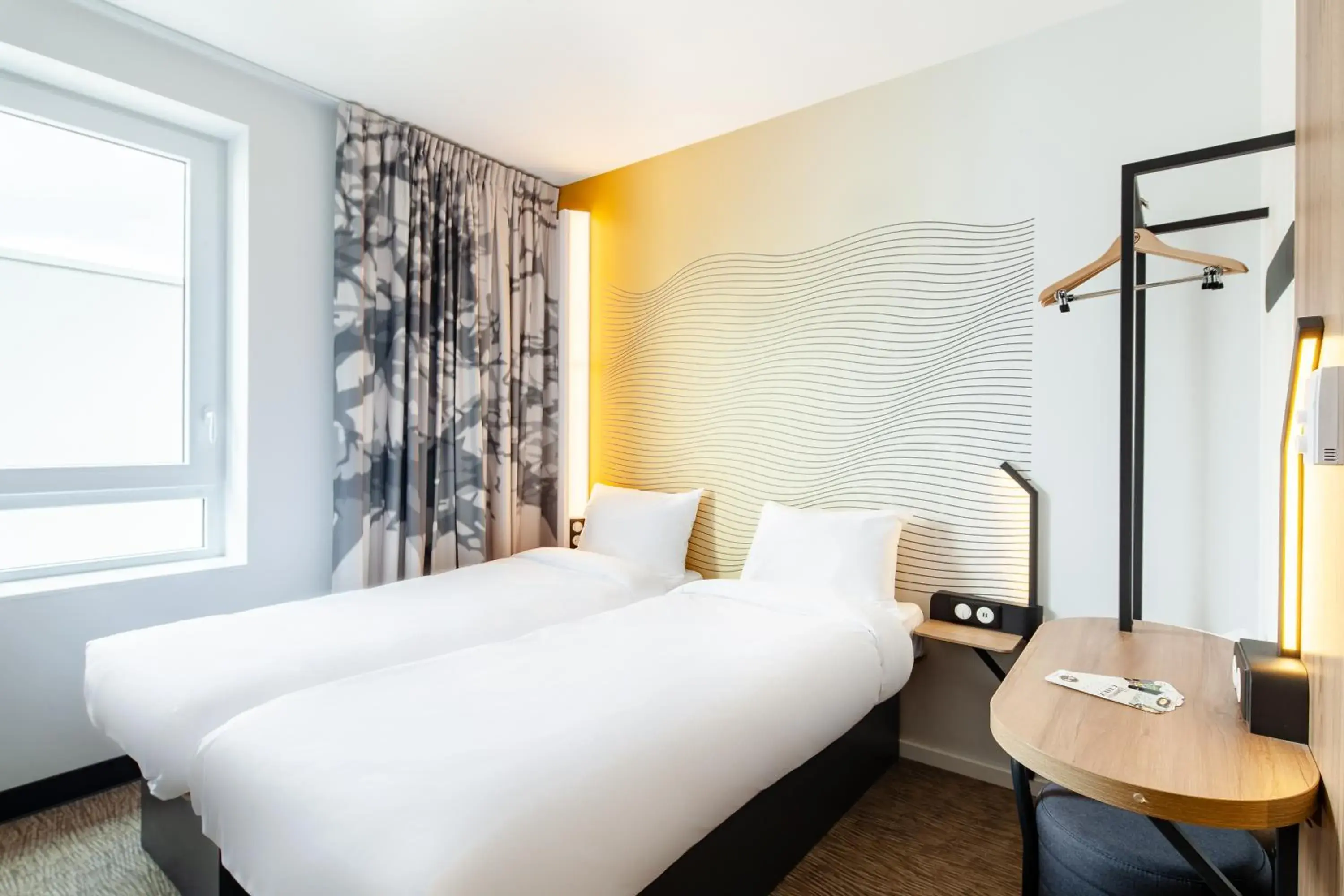 Standard Twin Room in B&B HOTEL Cergy Saint Christophe Standard Twin Room in B&B HOTEL Cergy Saint Christophe