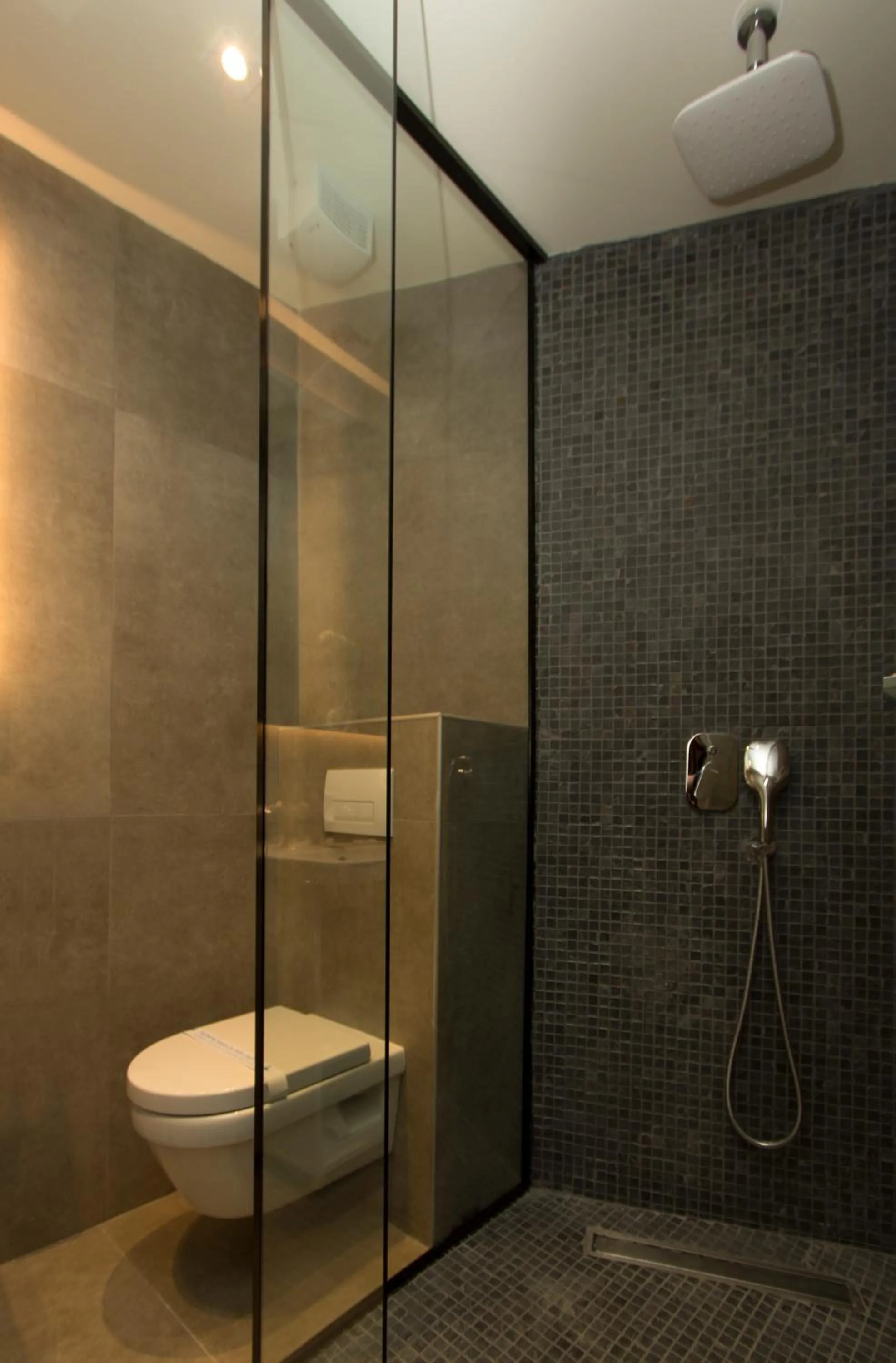 BOUTIQUE 25h by Eva stay 018