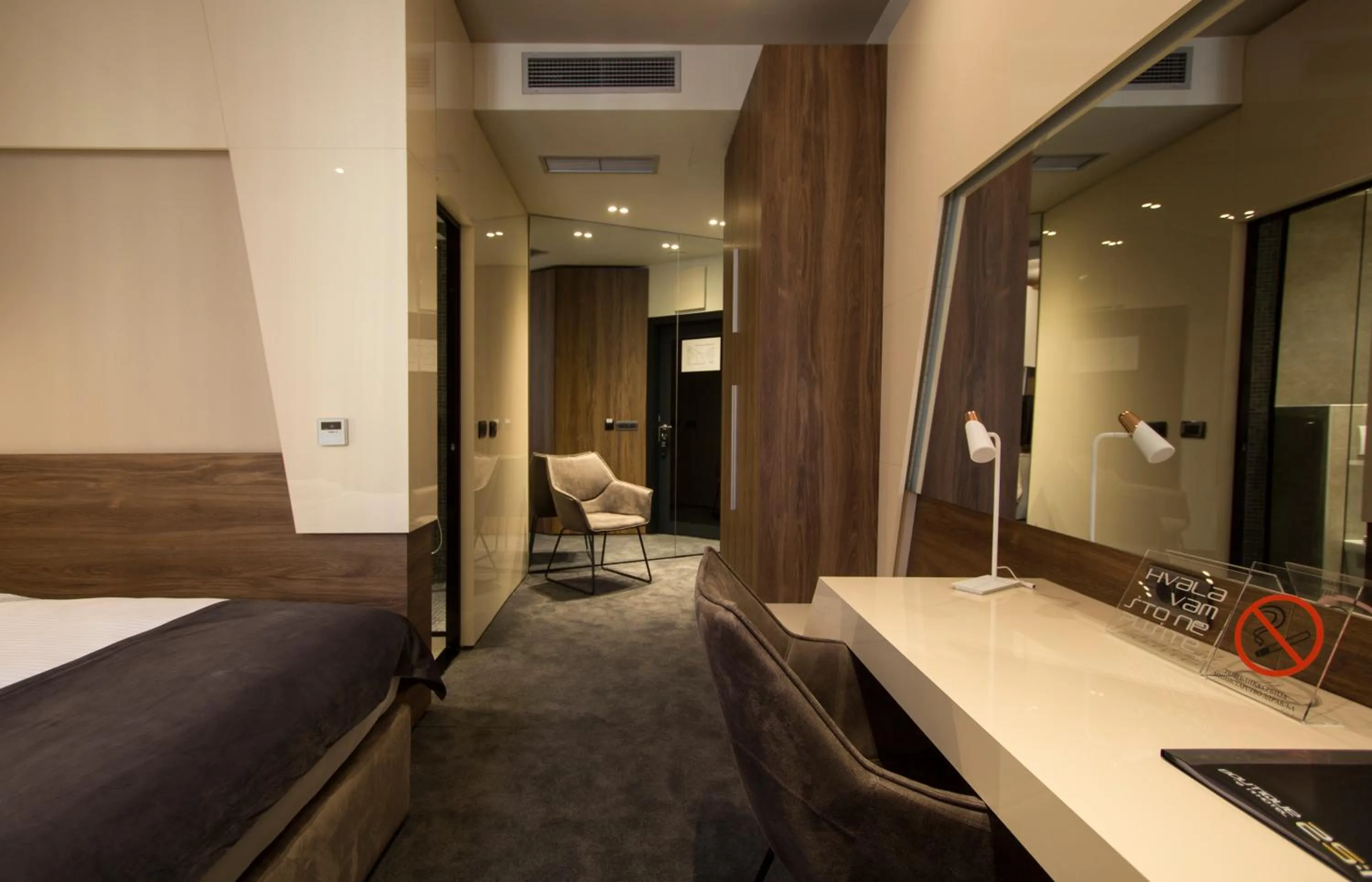 Bed in BOUTIQUE 25h by Eva stay 018