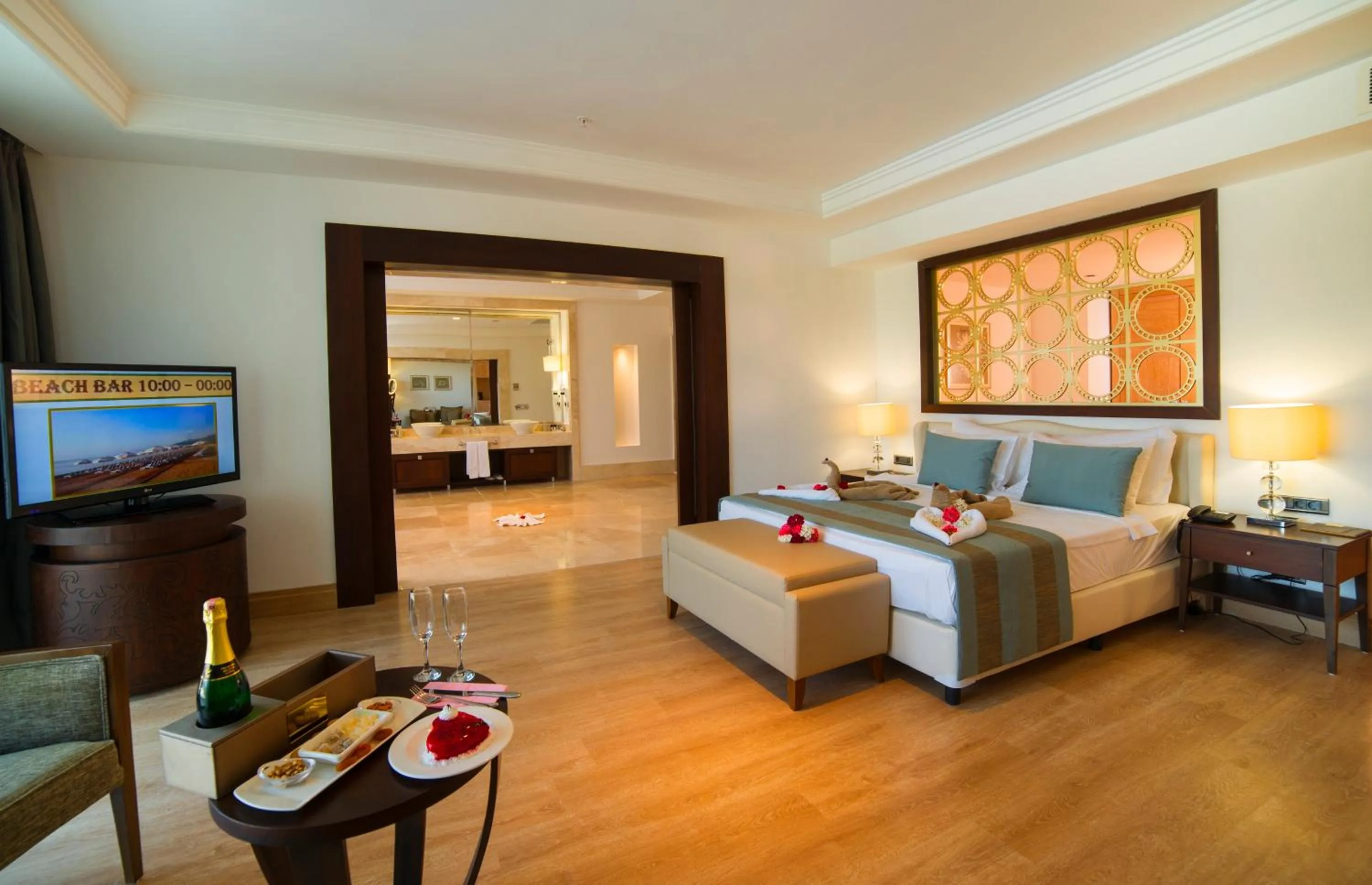 Bed in Juju Premier Palace Hotel