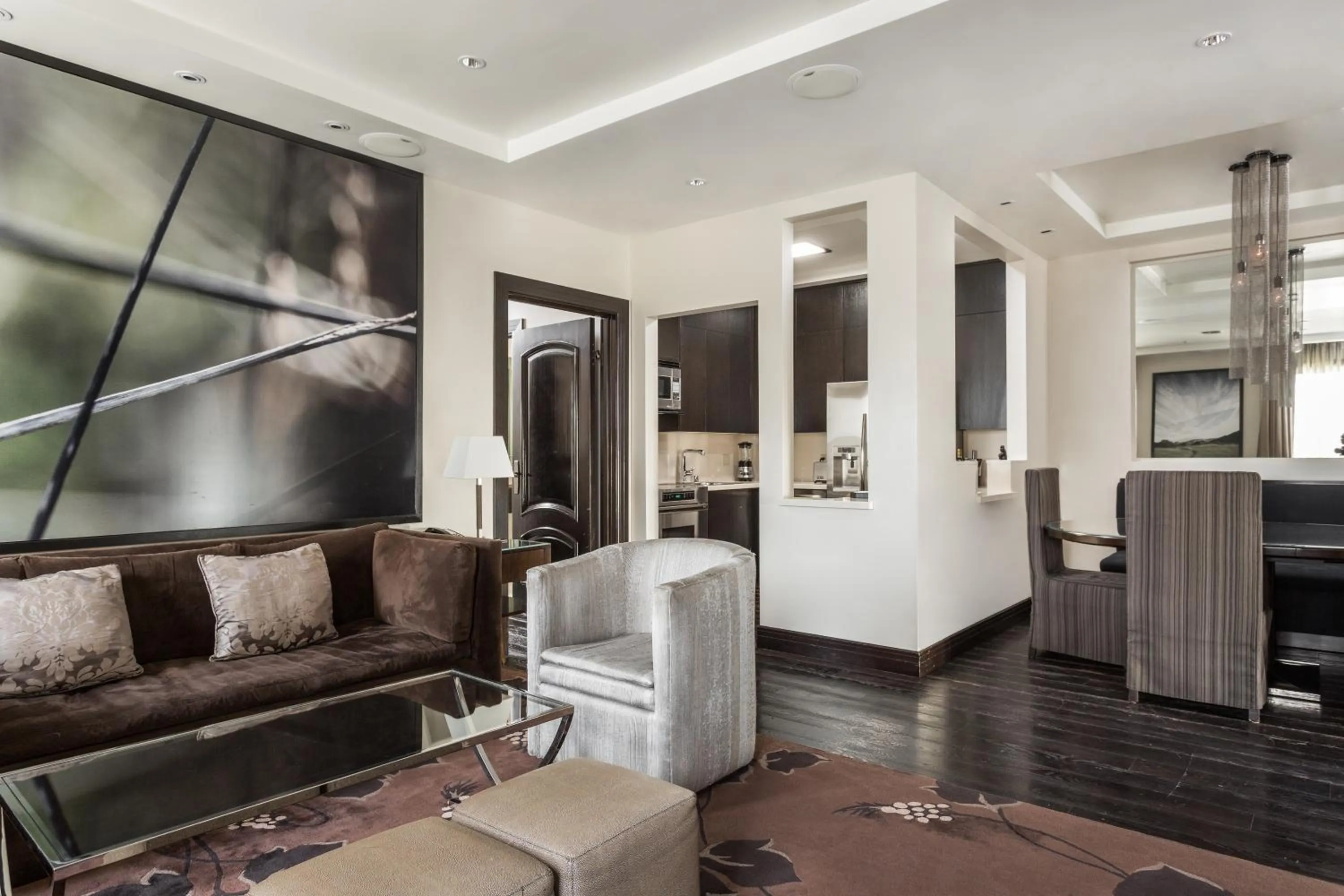 Kitchen or kitchenette in Montecito Inn