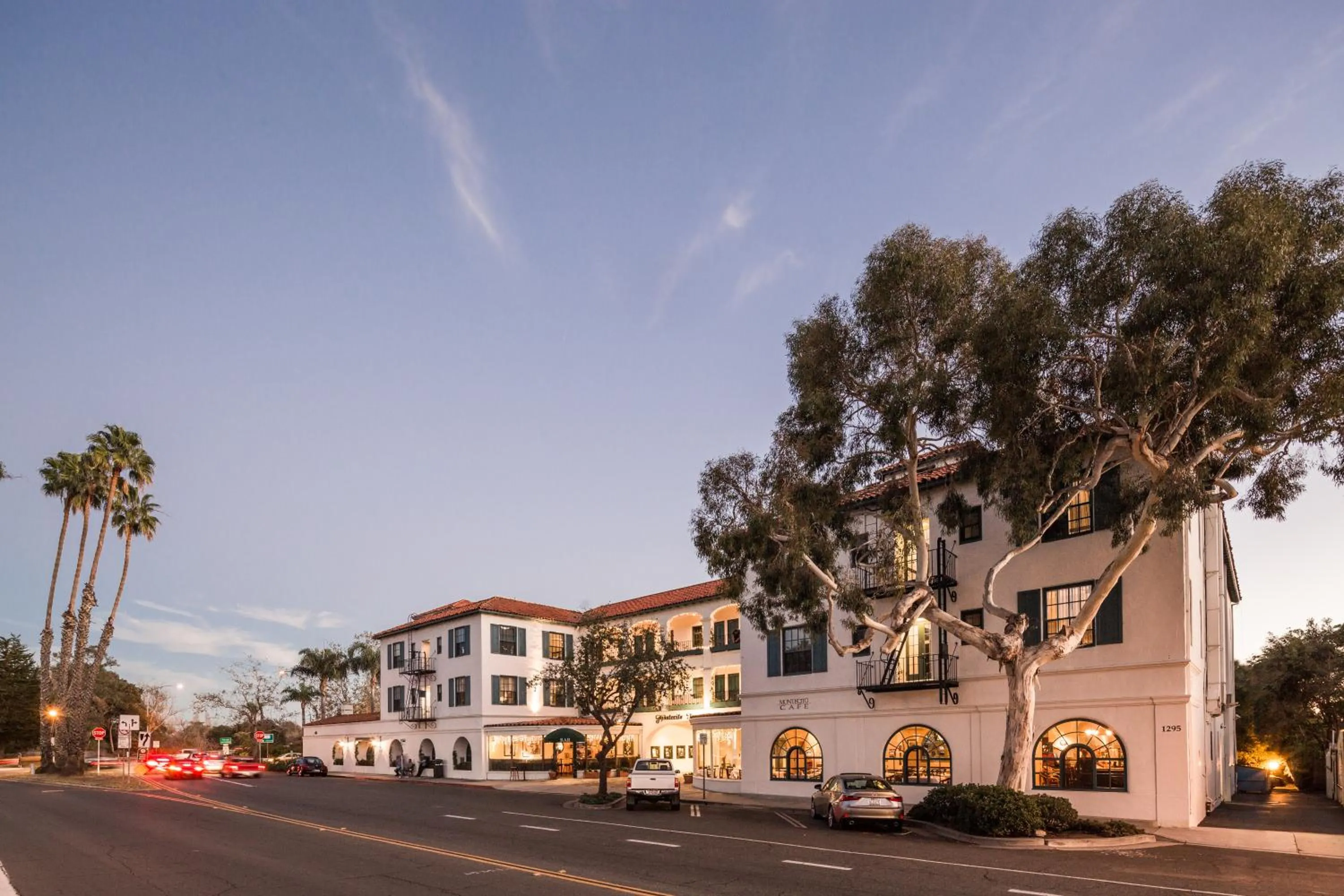 Property building in Montecito Inn