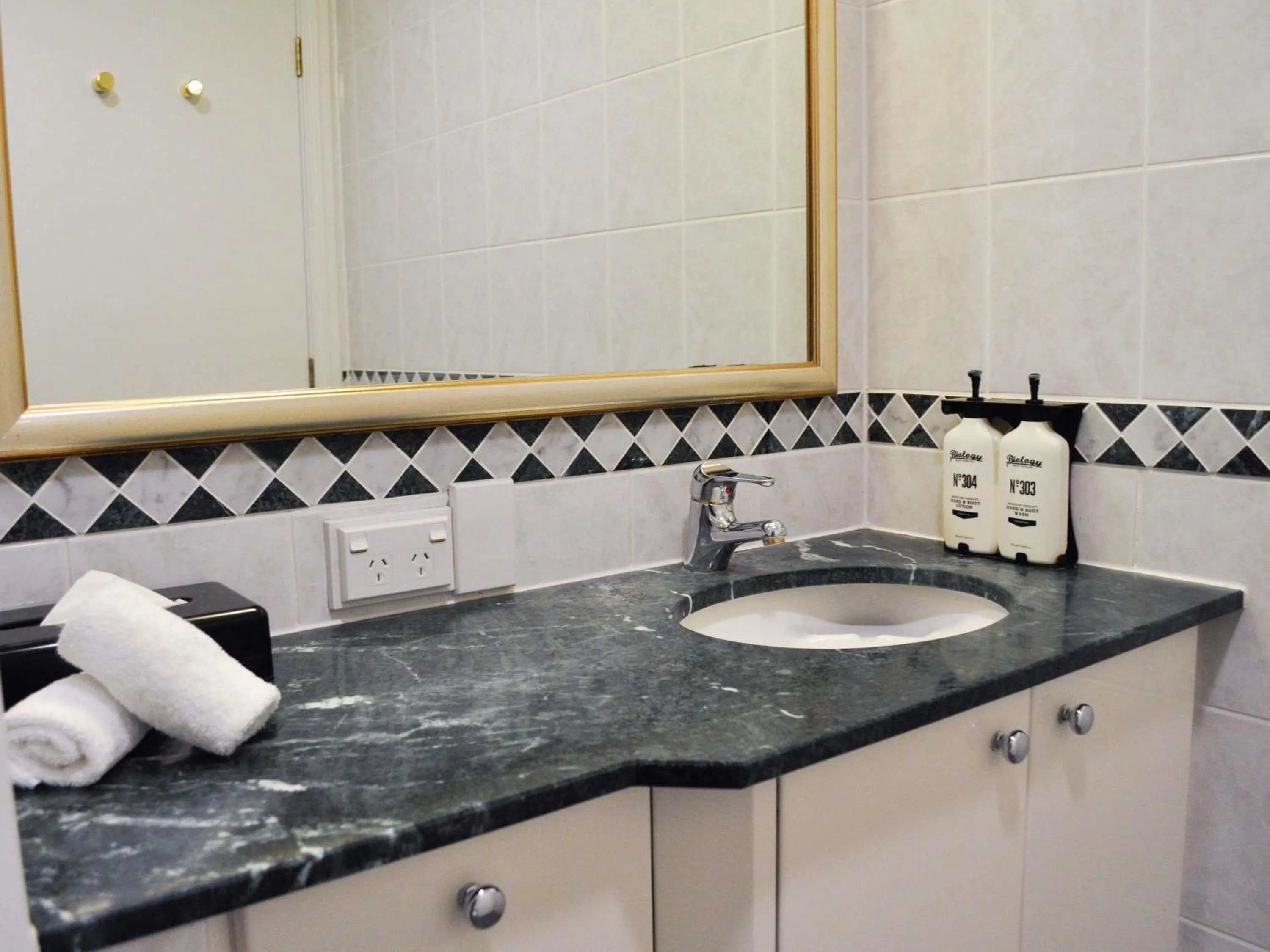 Bedroom in The Sebel Quay West Auckland