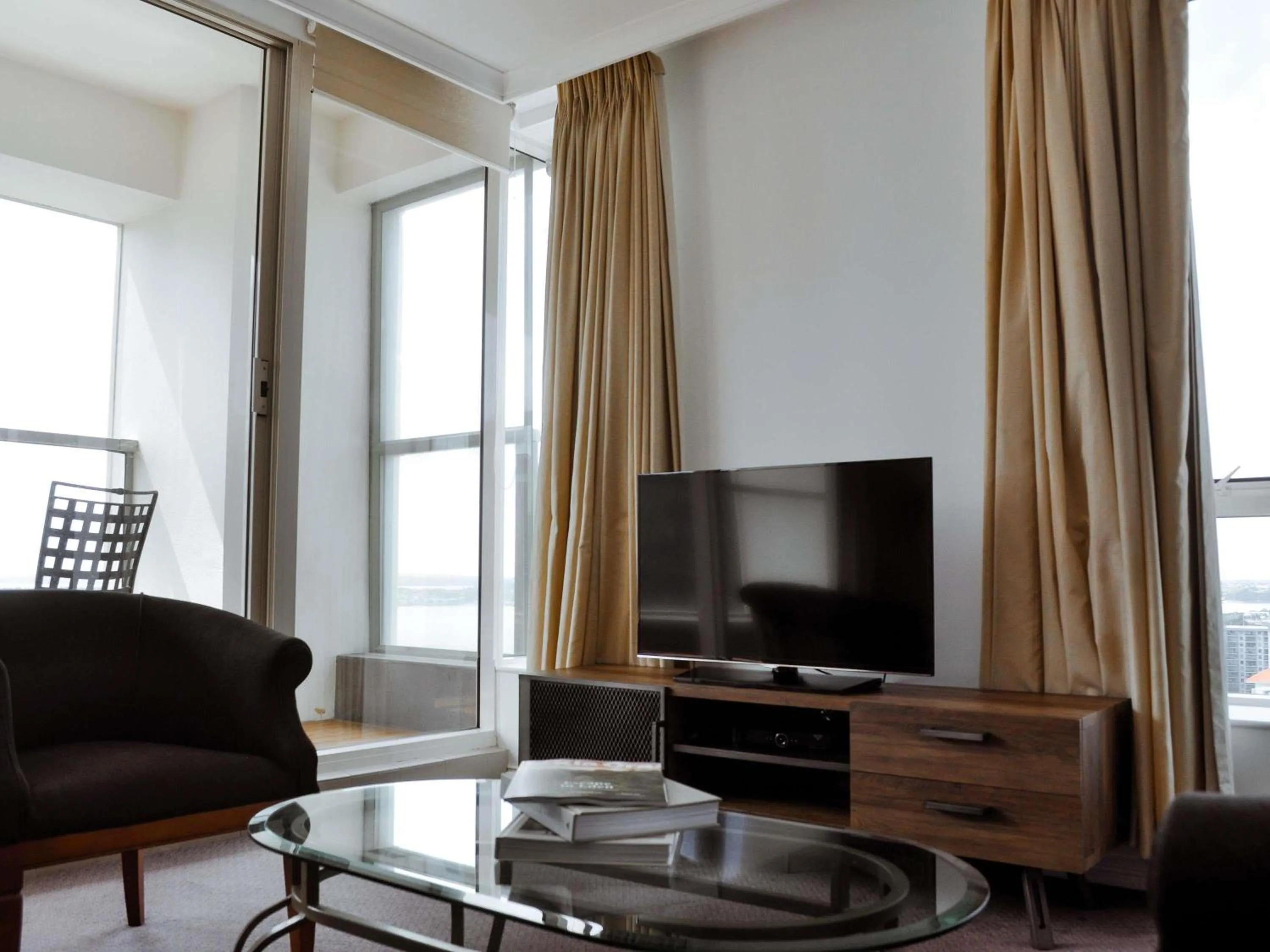 Bedroom in The Sebel Quay West Auckland