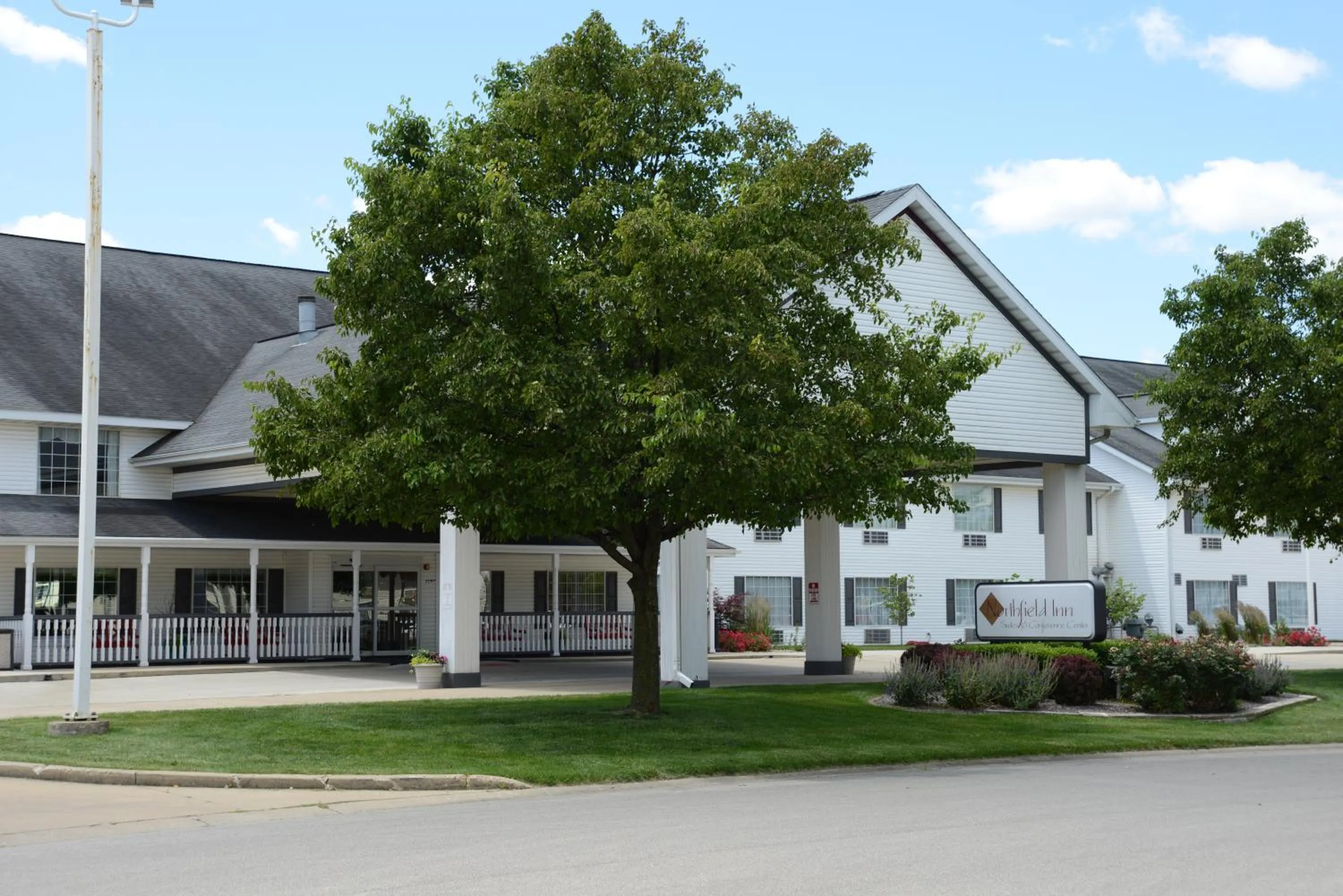 Property building in Northfield Inn Suites and Conference Center