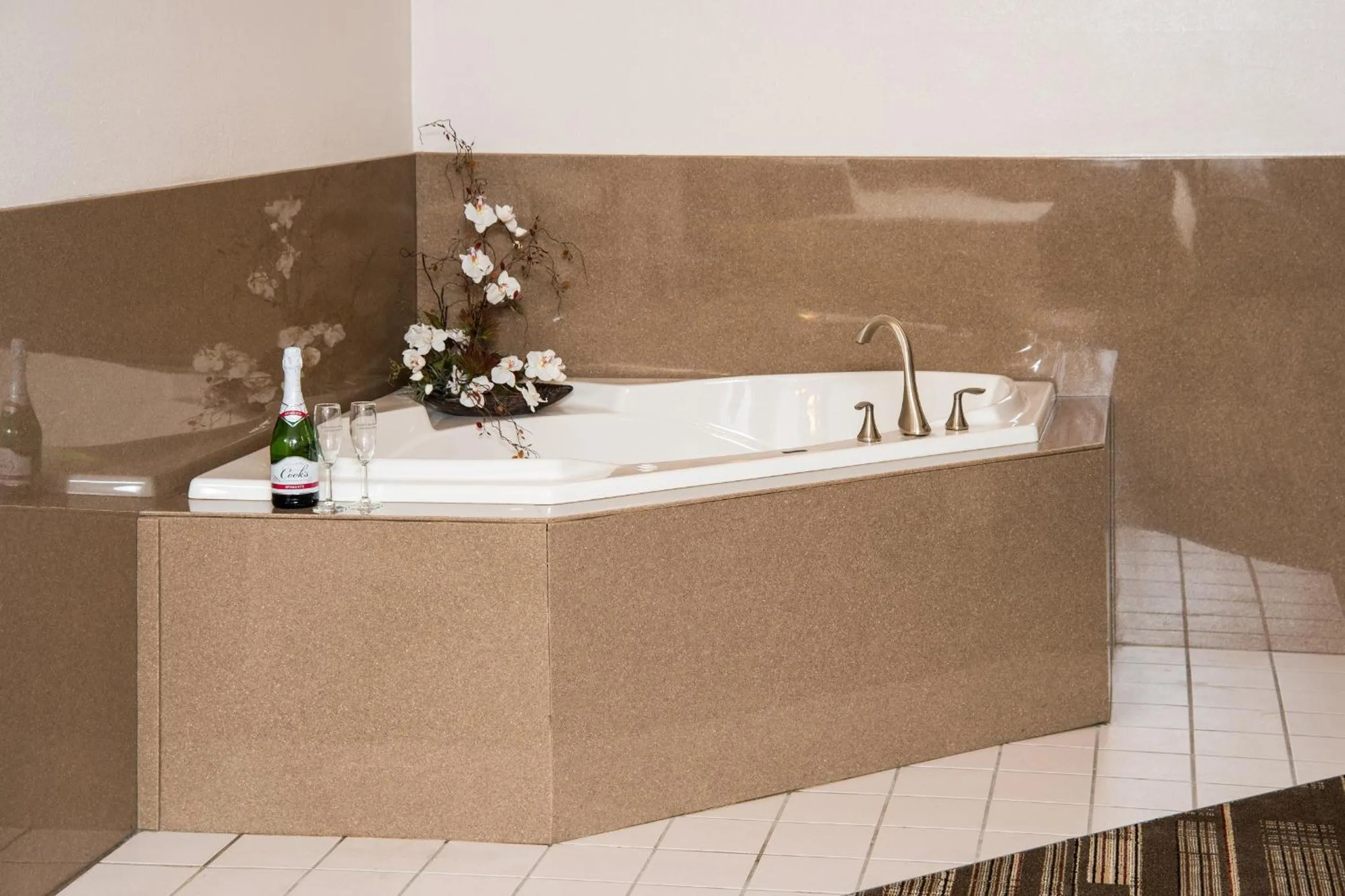 Decorative detail in Northfield Inn Suites and Conference Center