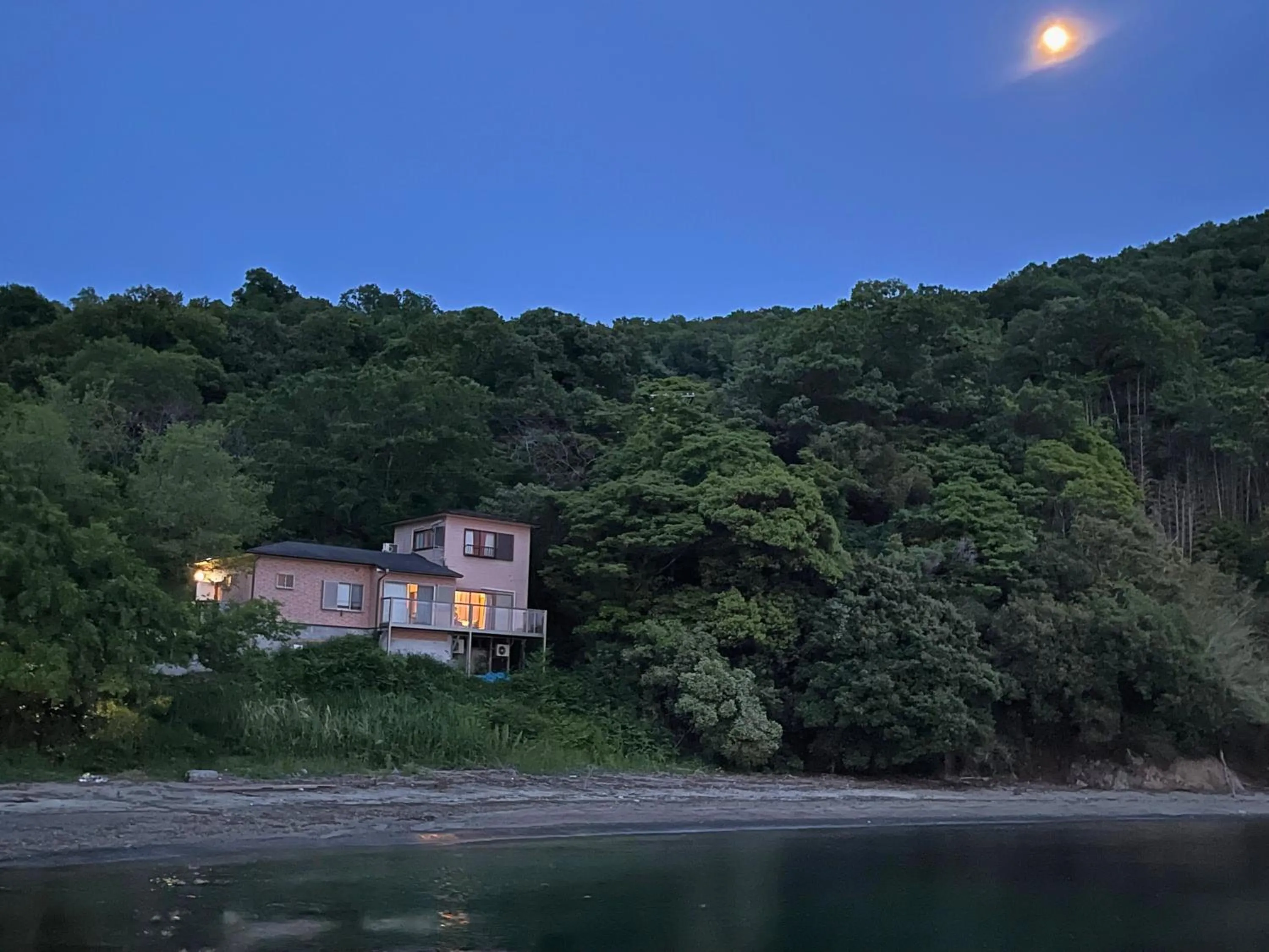 Property building in villa chillon