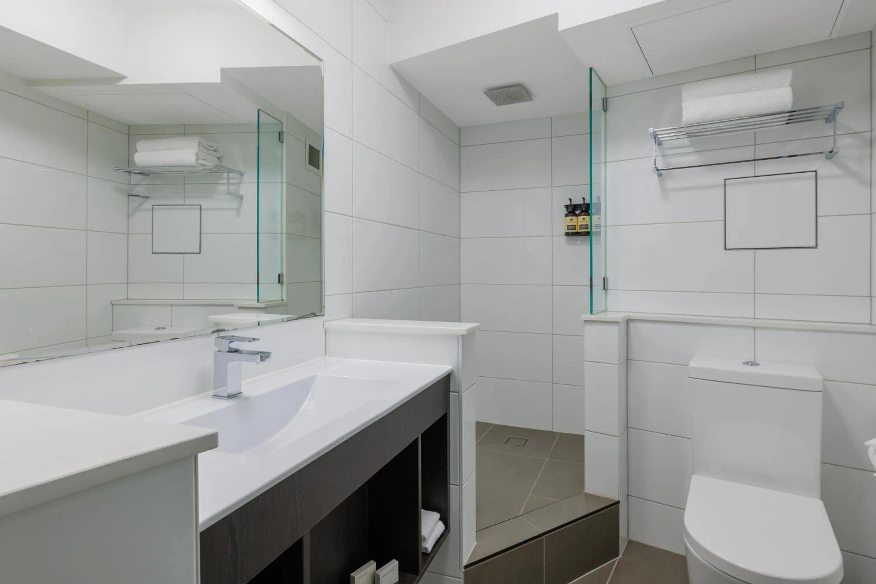 Bathroom in Hotel Grand Chancellor Melbourne