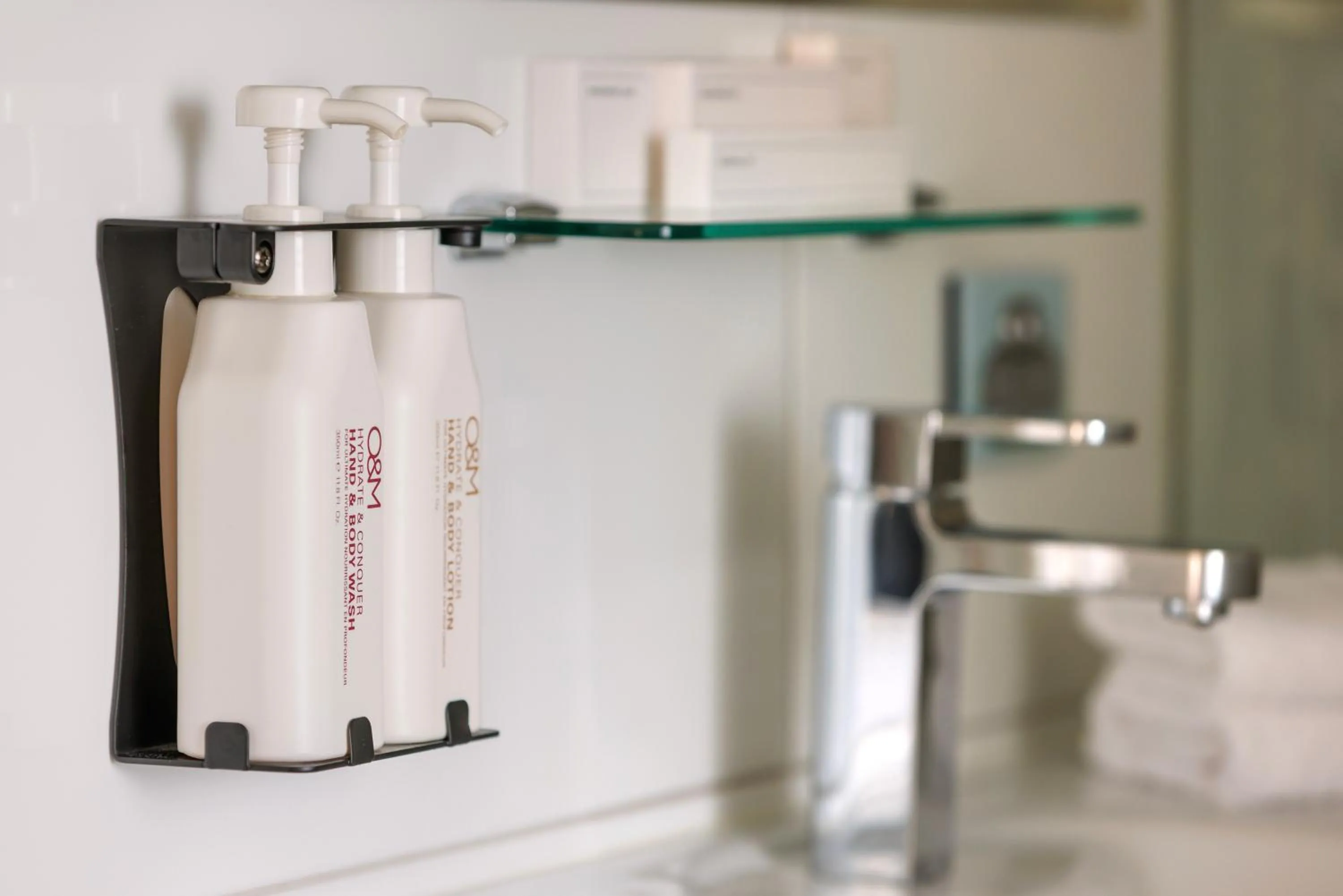 Bathroom in Hotel Grand Chancellor Melbourne