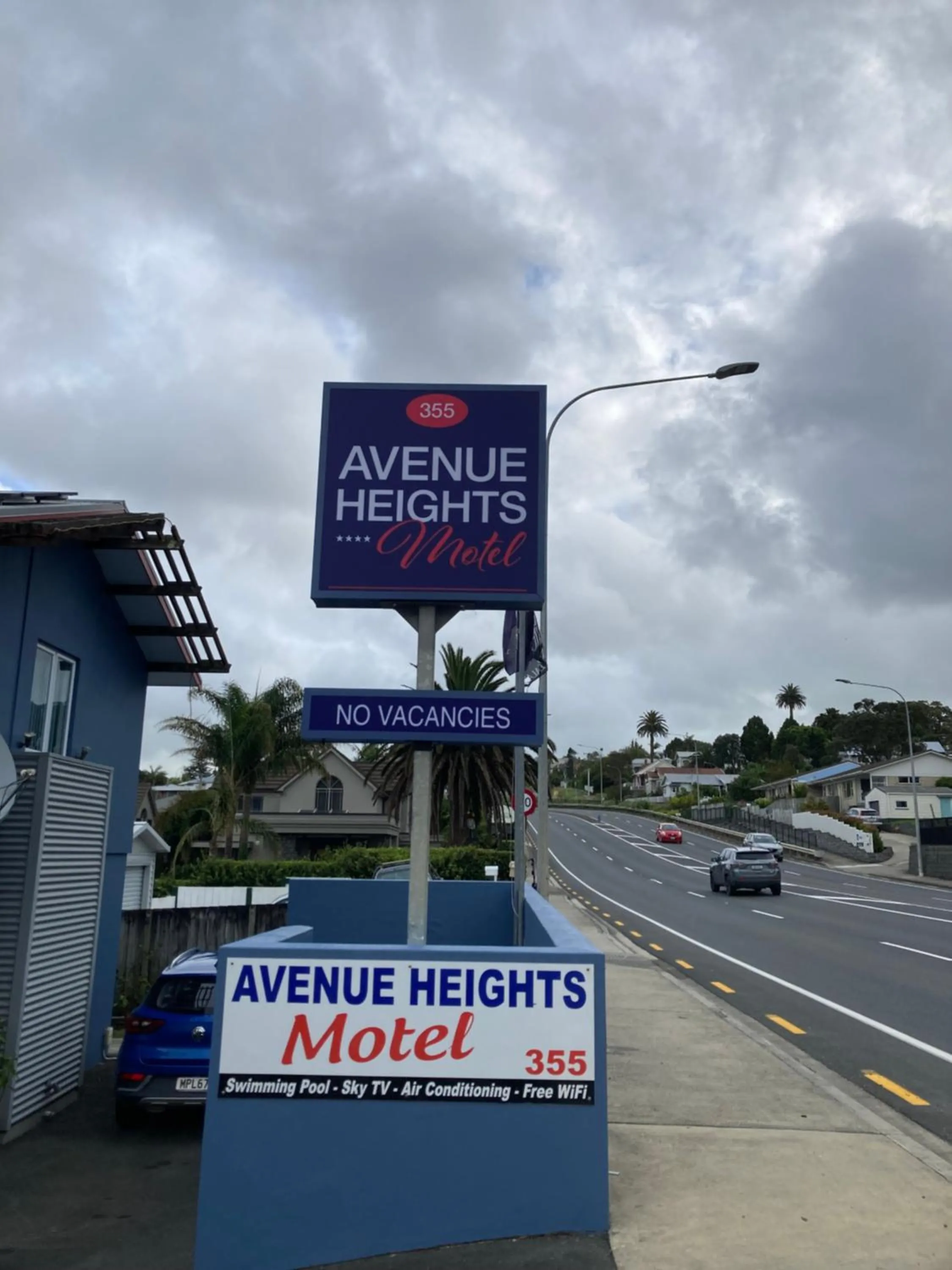 Property logo or sign in Avenue Heights Motel