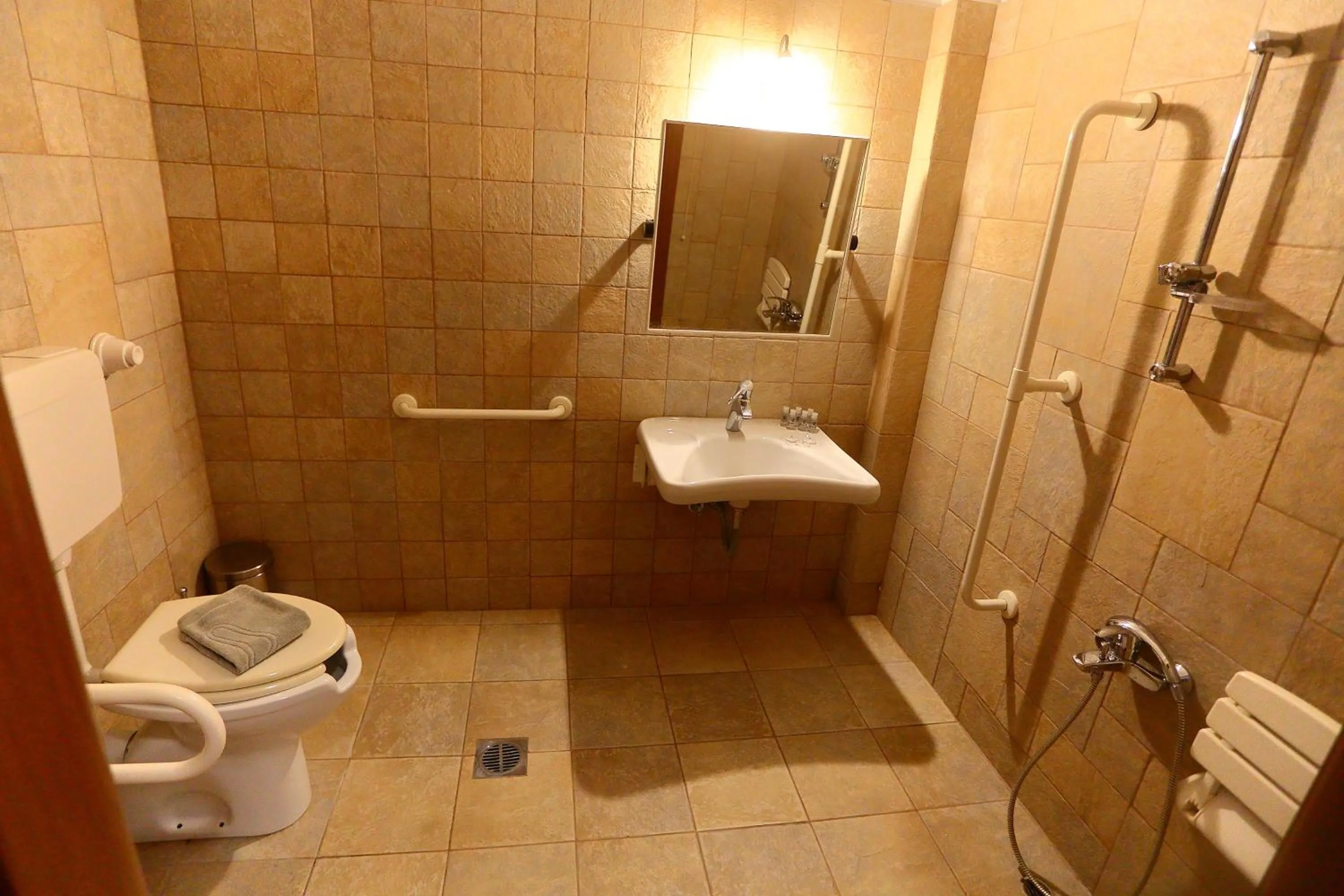 Bathroom in Vathi Hotel Apartment Hotel