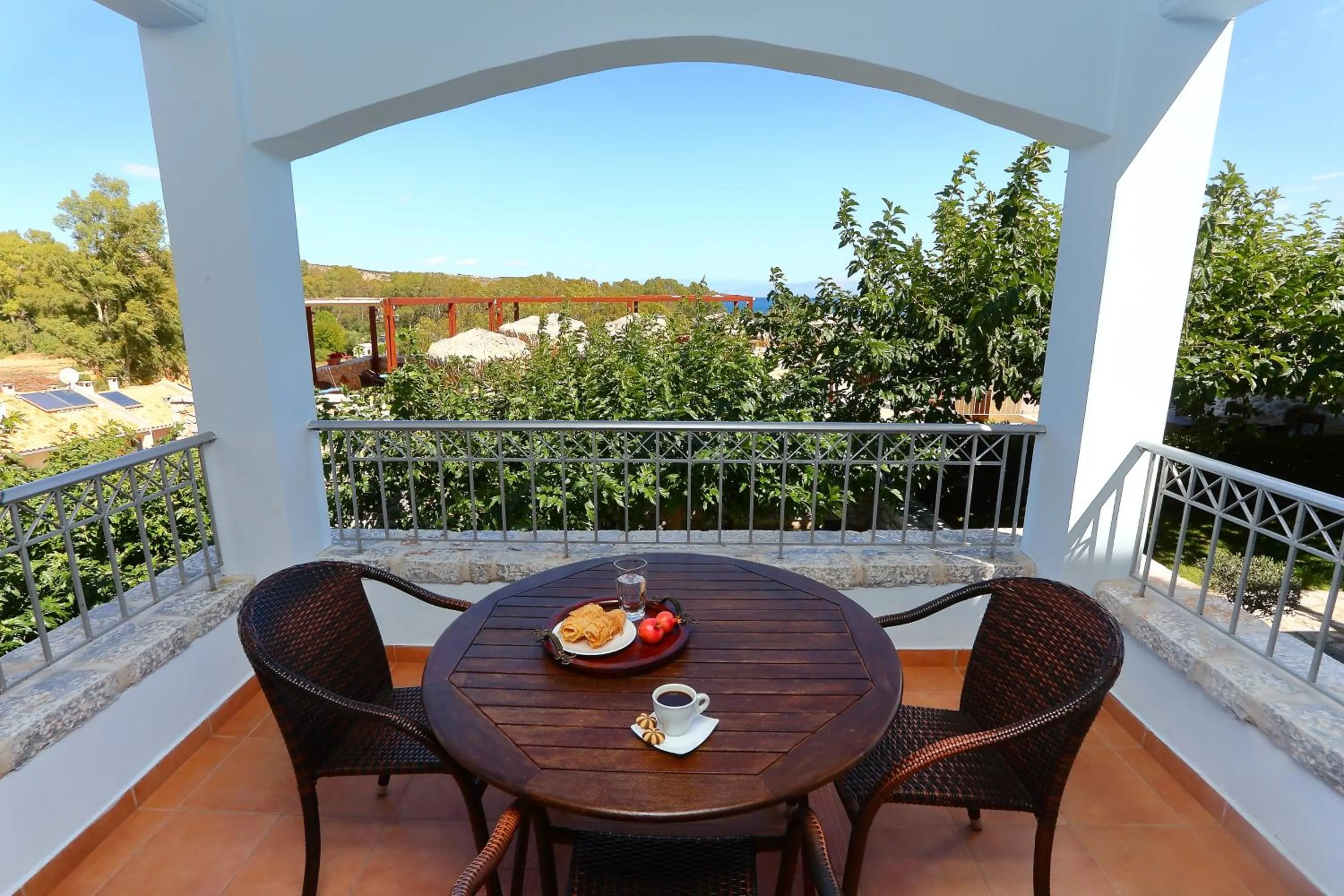 Day in Vathi Hotel Apartment Hotel