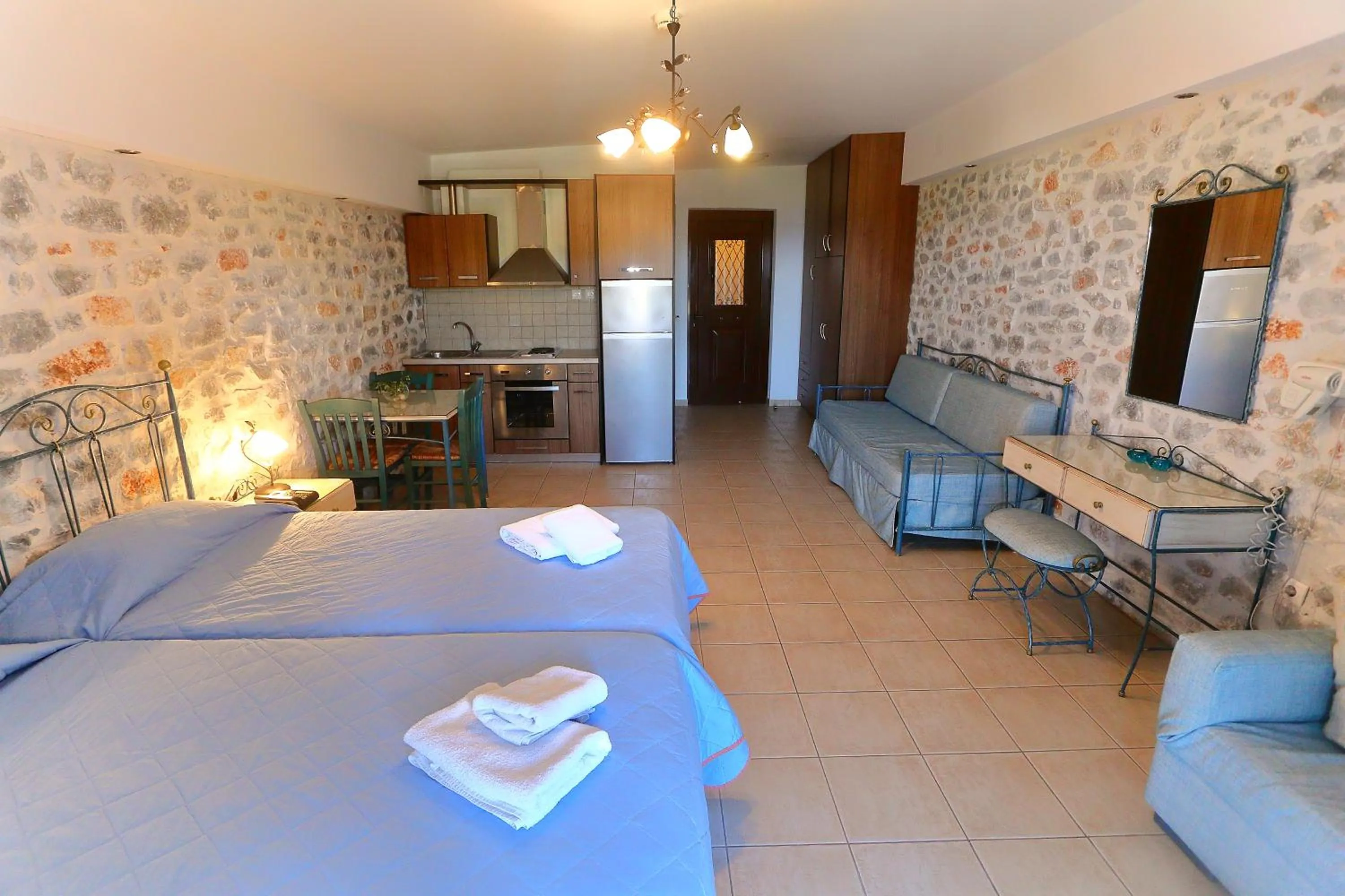 Photo of the whole room, Bed in Vathi Hotel Apartment Hotel