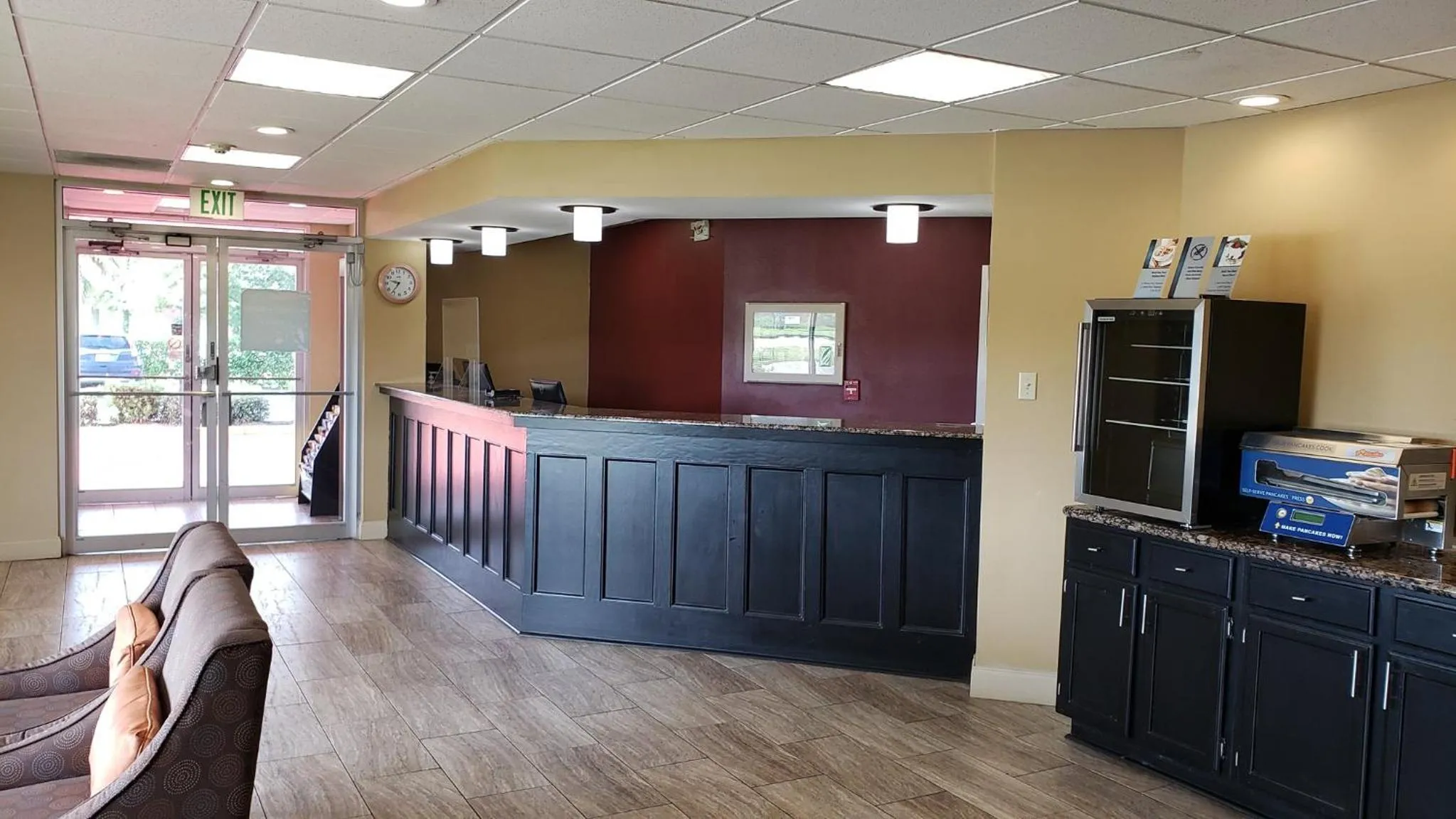 Lobby or reception in Red Roof Inn Port Allen