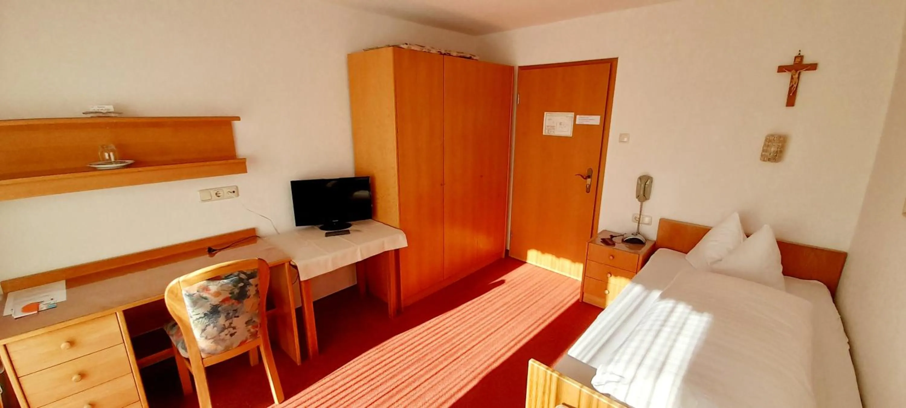 Photo of the whole room, Bed in Hotel Seemüller