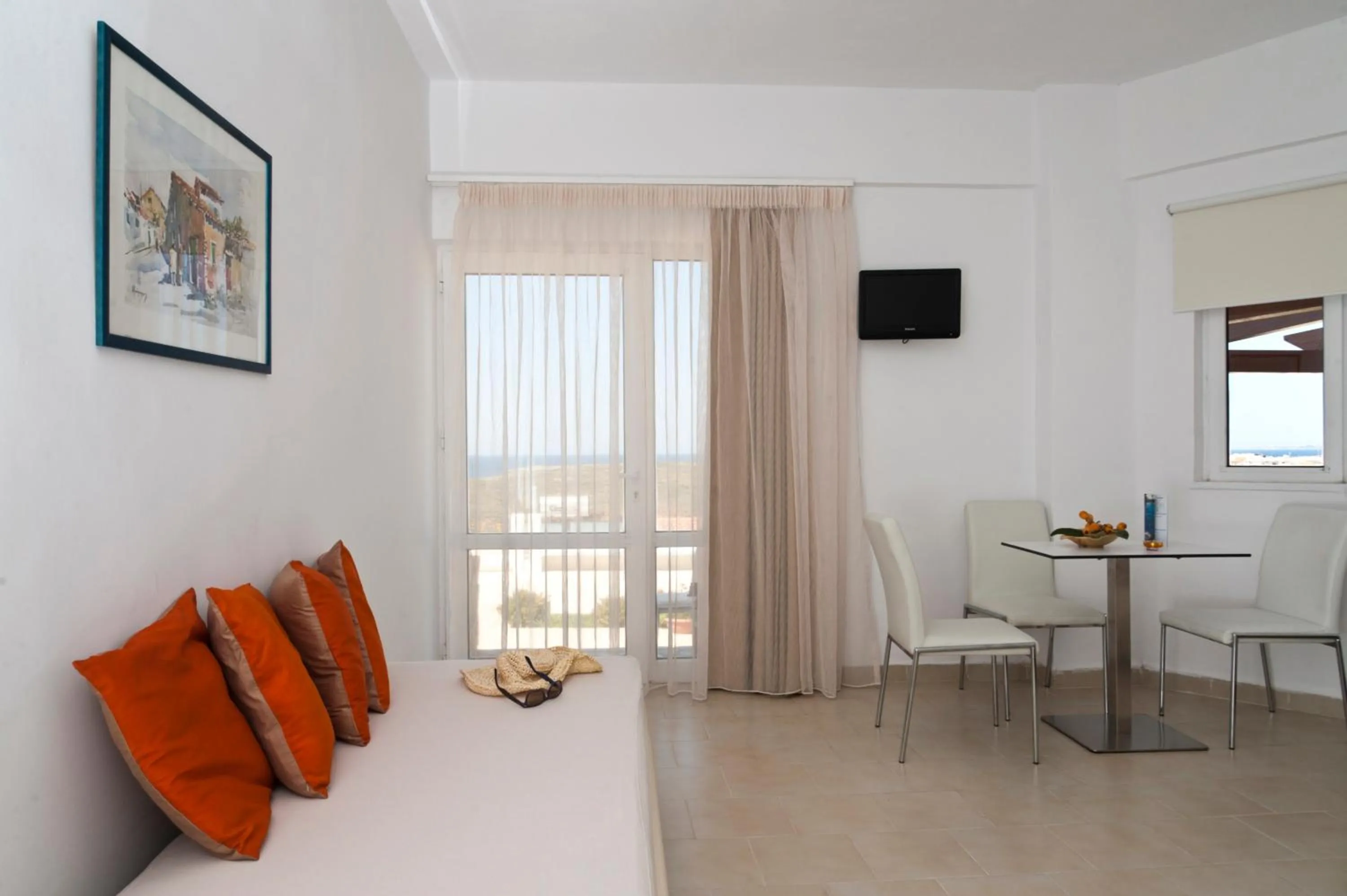 TV and multimedia in Frida Apartments