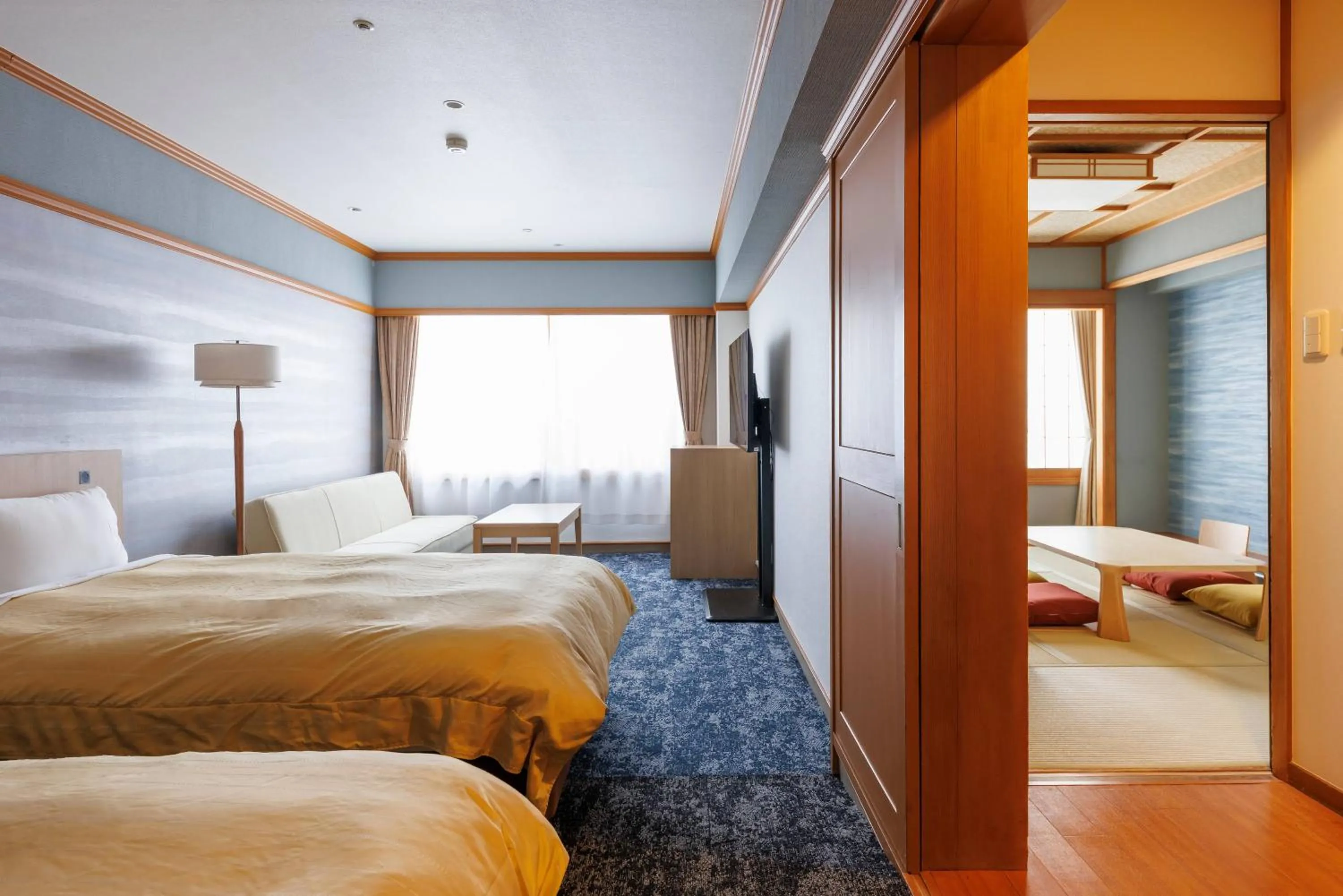 Room with Tatami Area in Ito Kowakien