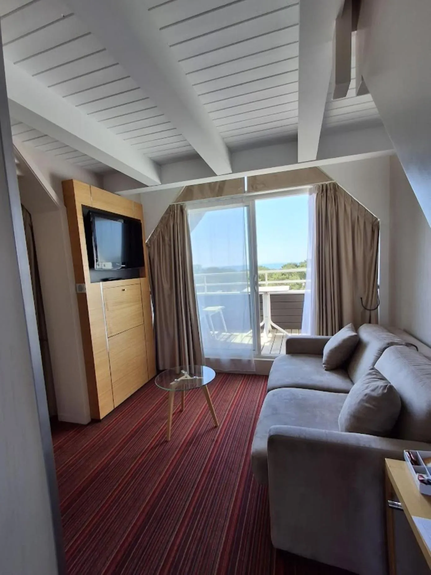 Family in Le Churchill Hôtel & Spa