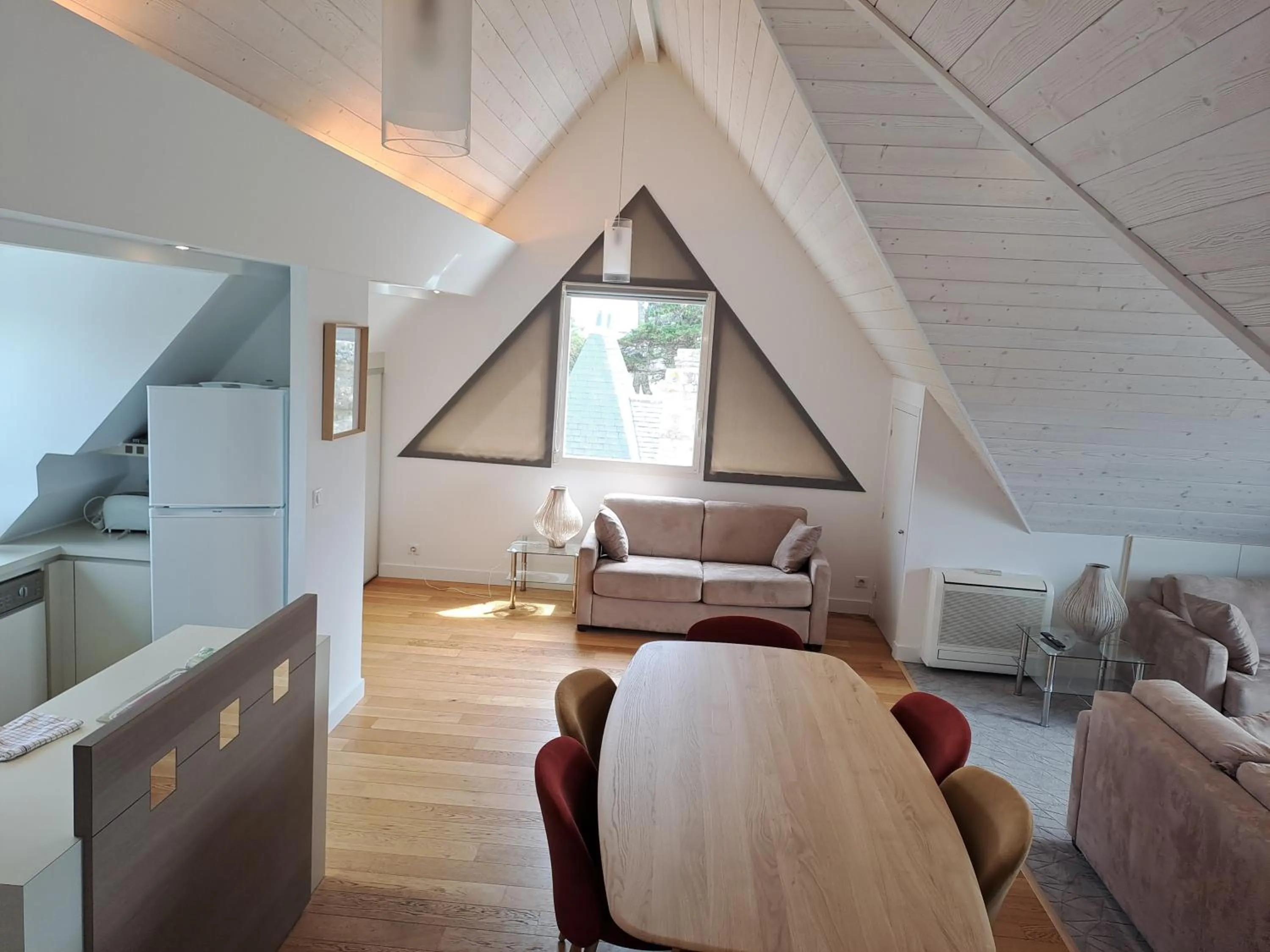 Kitchen or kitchenette in Le Churchill Hôtel & Spa