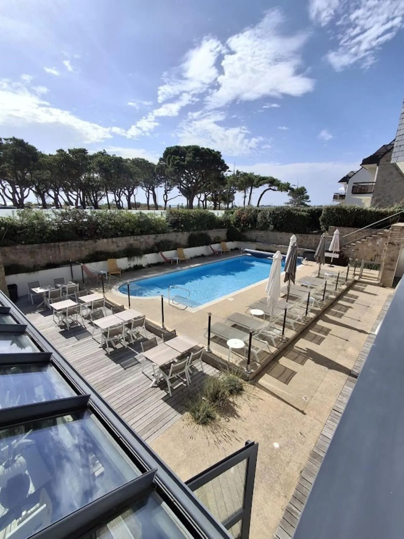 Swimming pool in Le Churchill Hôtel & Spa