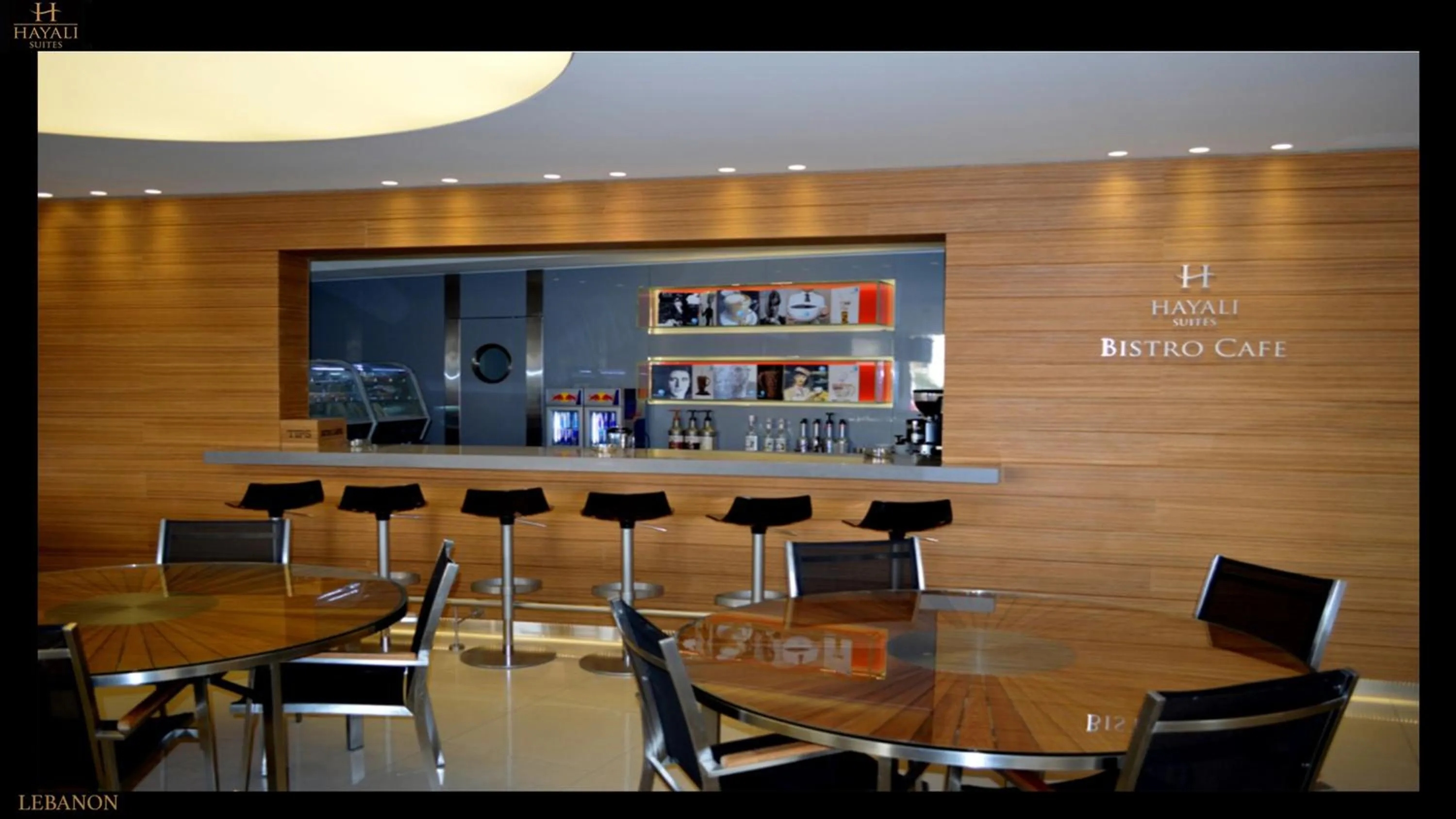 Restaurant/places to eat in Hayali Suites