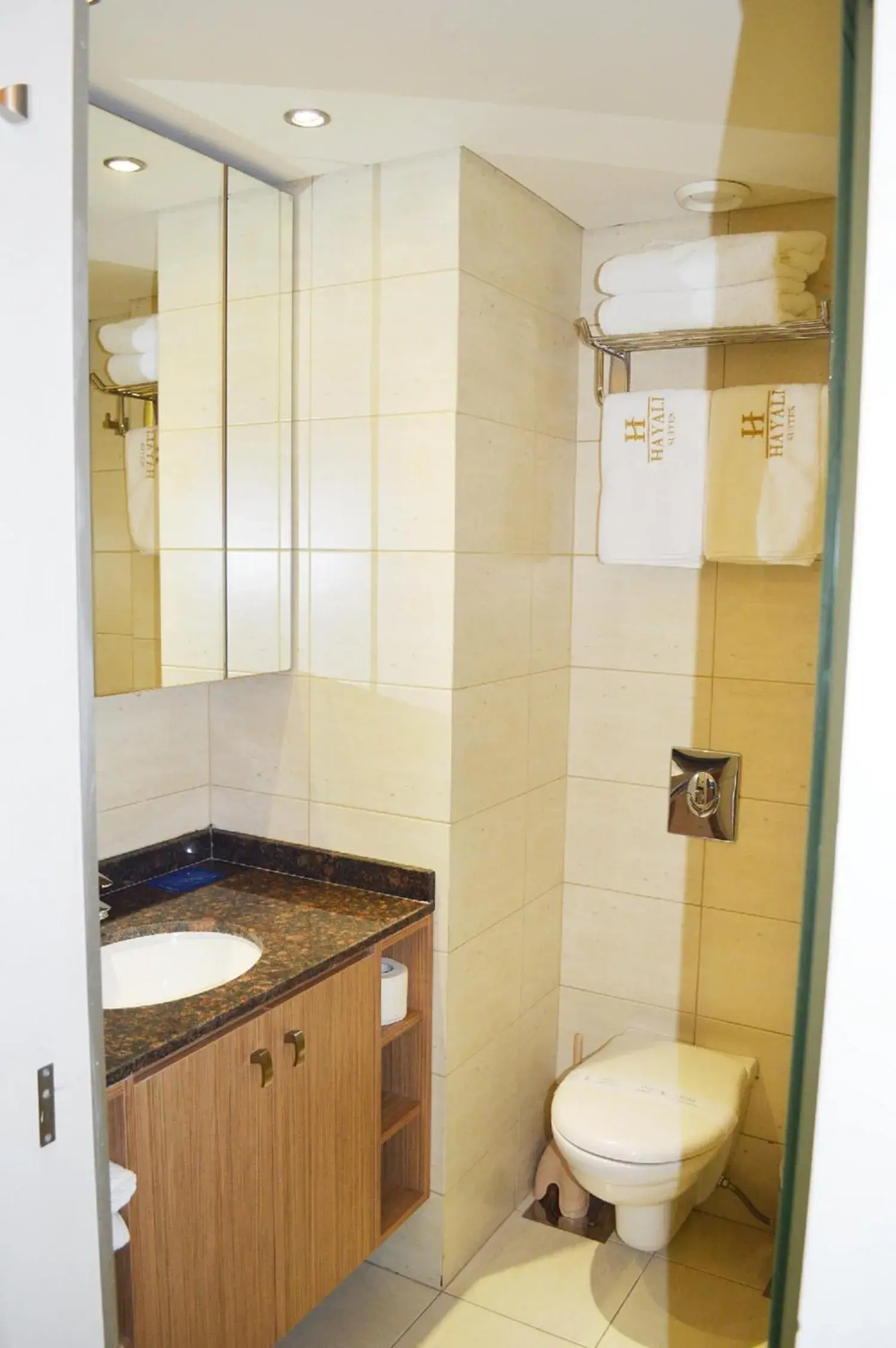 VIP King Size Bed Room in Hayali Suites VIP King Size Bed Room in Hayali Suites