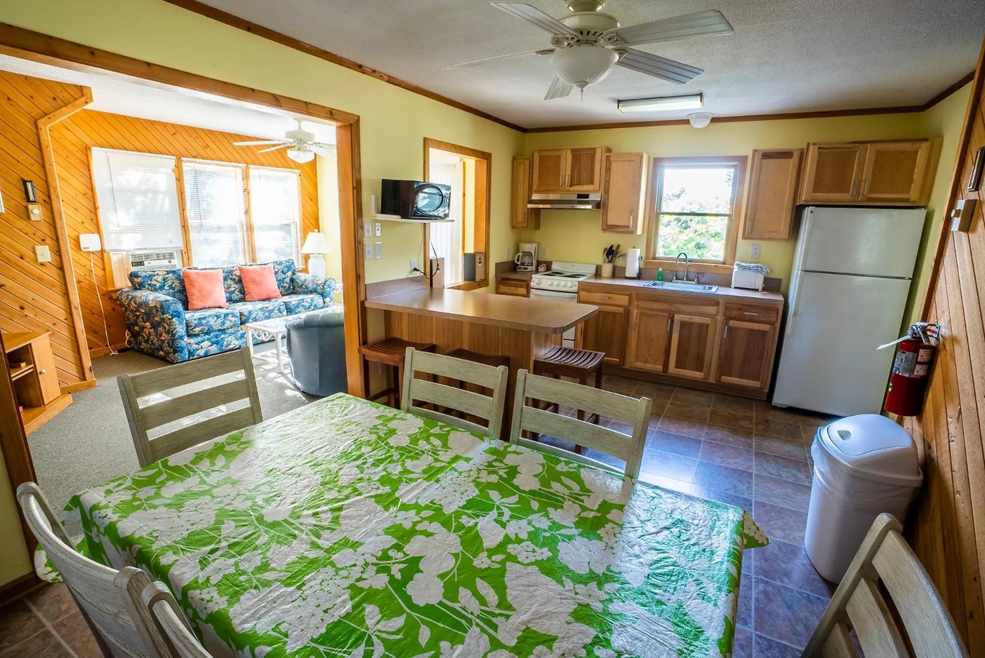 The Ocracoke Harbor Inn