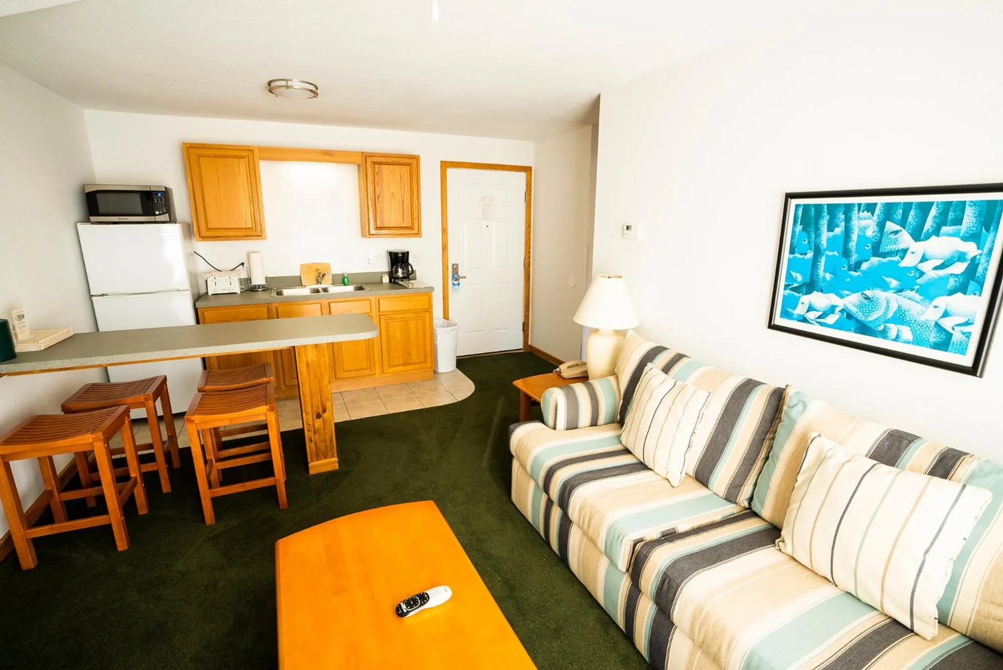 The Ocracoke Harbor Inn