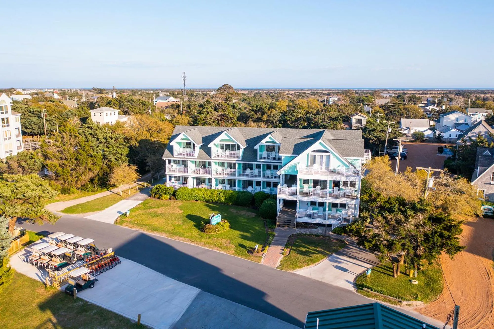 The Ocracoke Harbor Inn