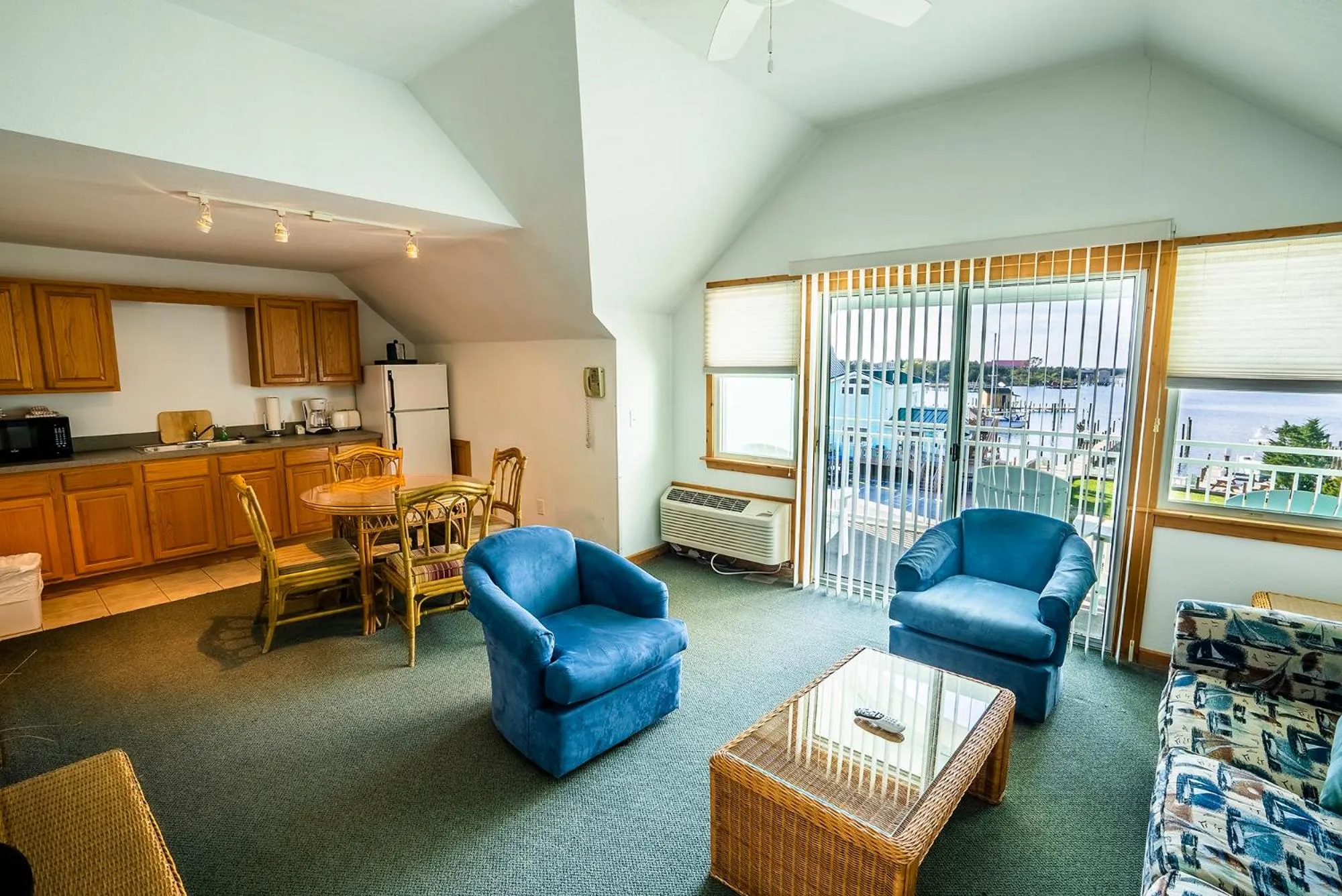 The Ocracoke Harbor Inn