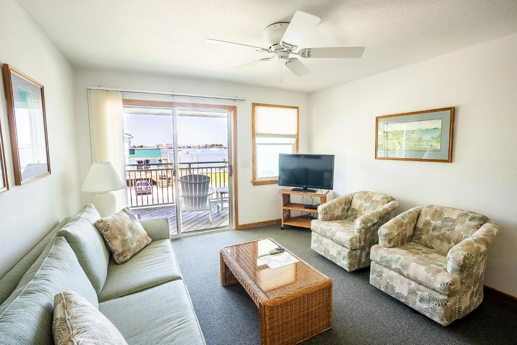 The Ocracoke Harbor Inn