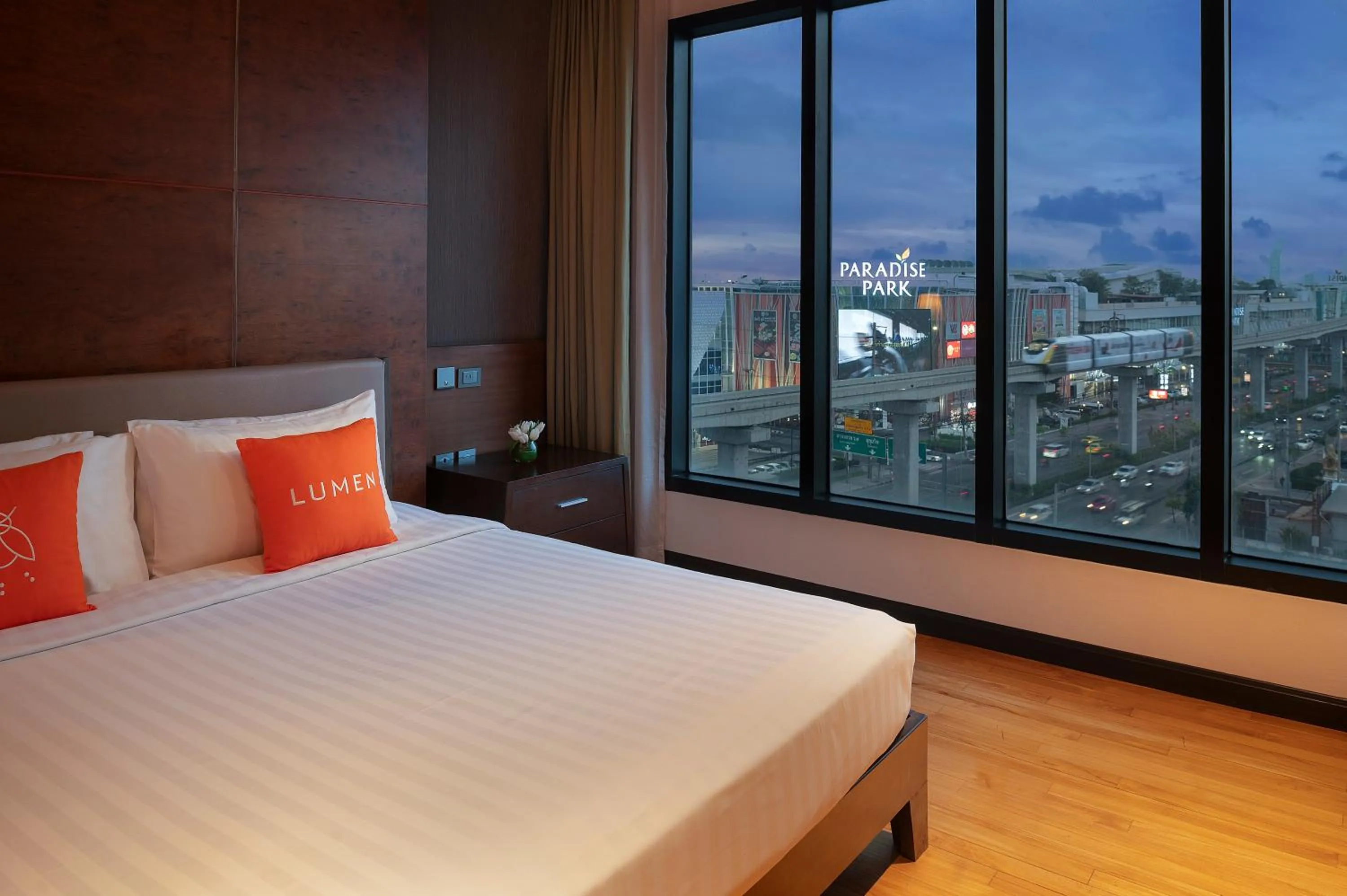 View (from property/room), Bed in Lumen Bangkok Srinakarin