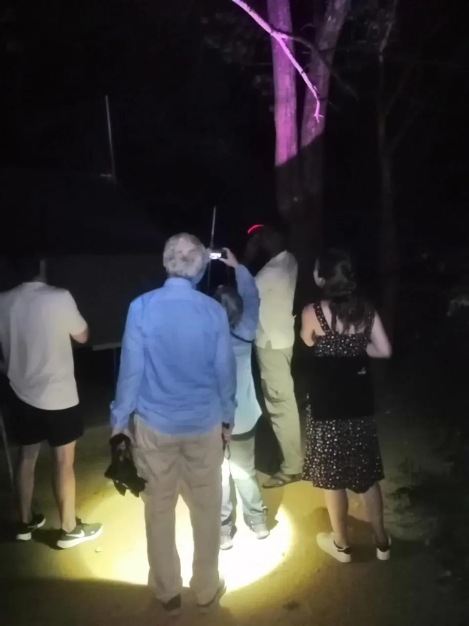 People in Big Game Yala - by Eco Team