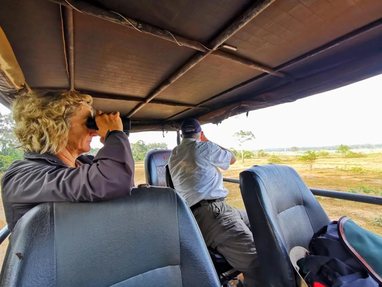 People in Big Game Yala - by Eco Team