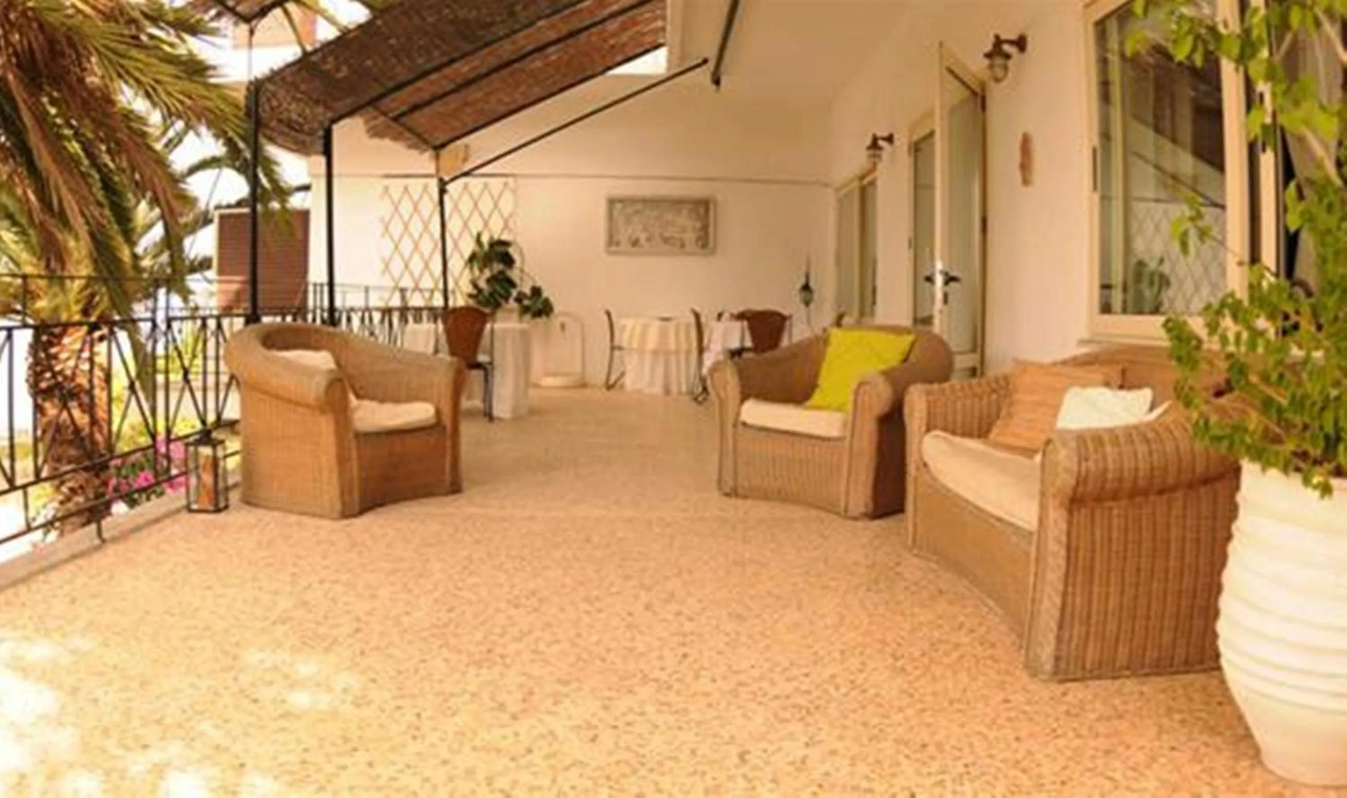Balcony/Terrace in Akrotiri Hotel