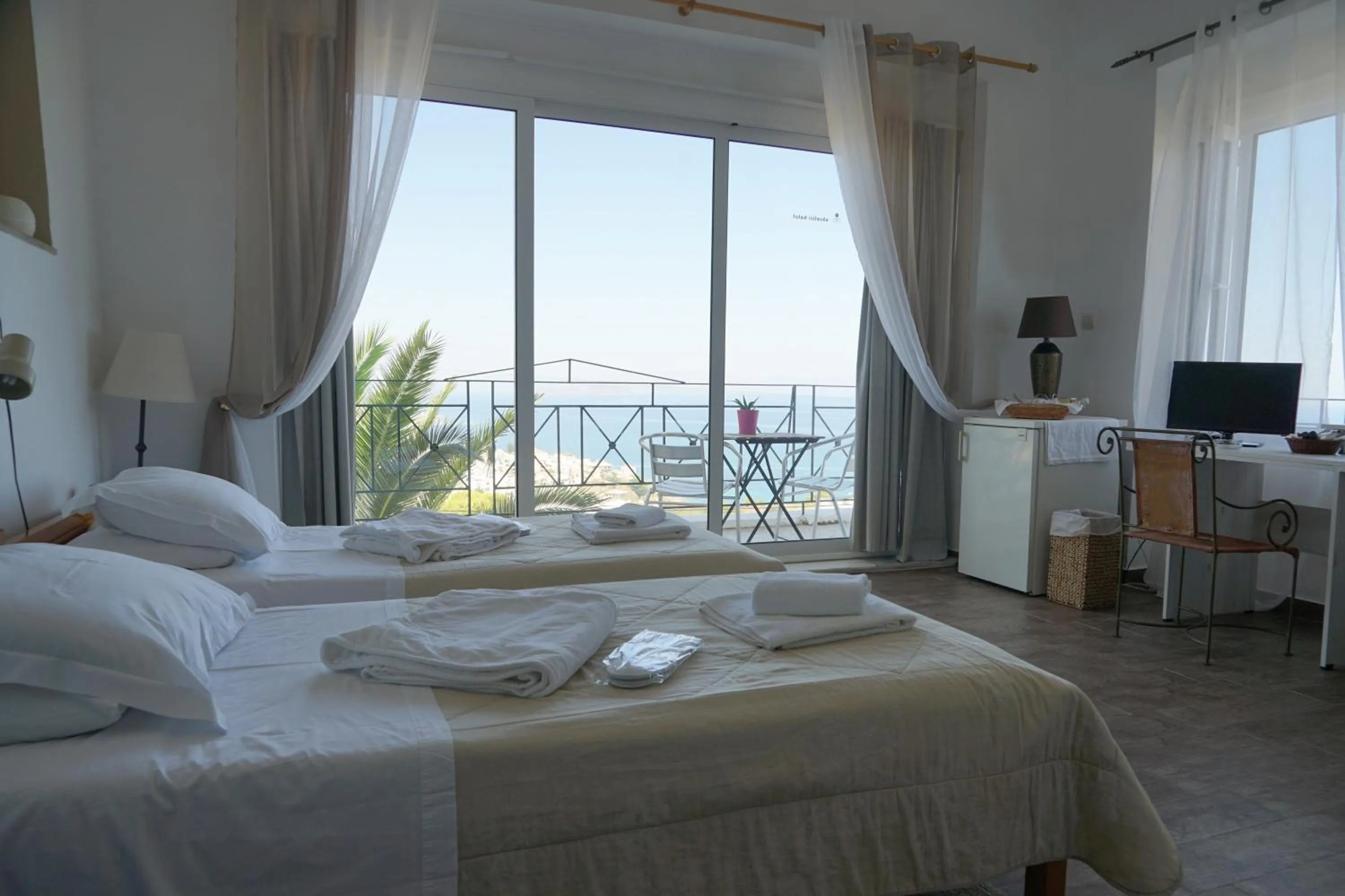 Bedroom in Akrotiri Hotel