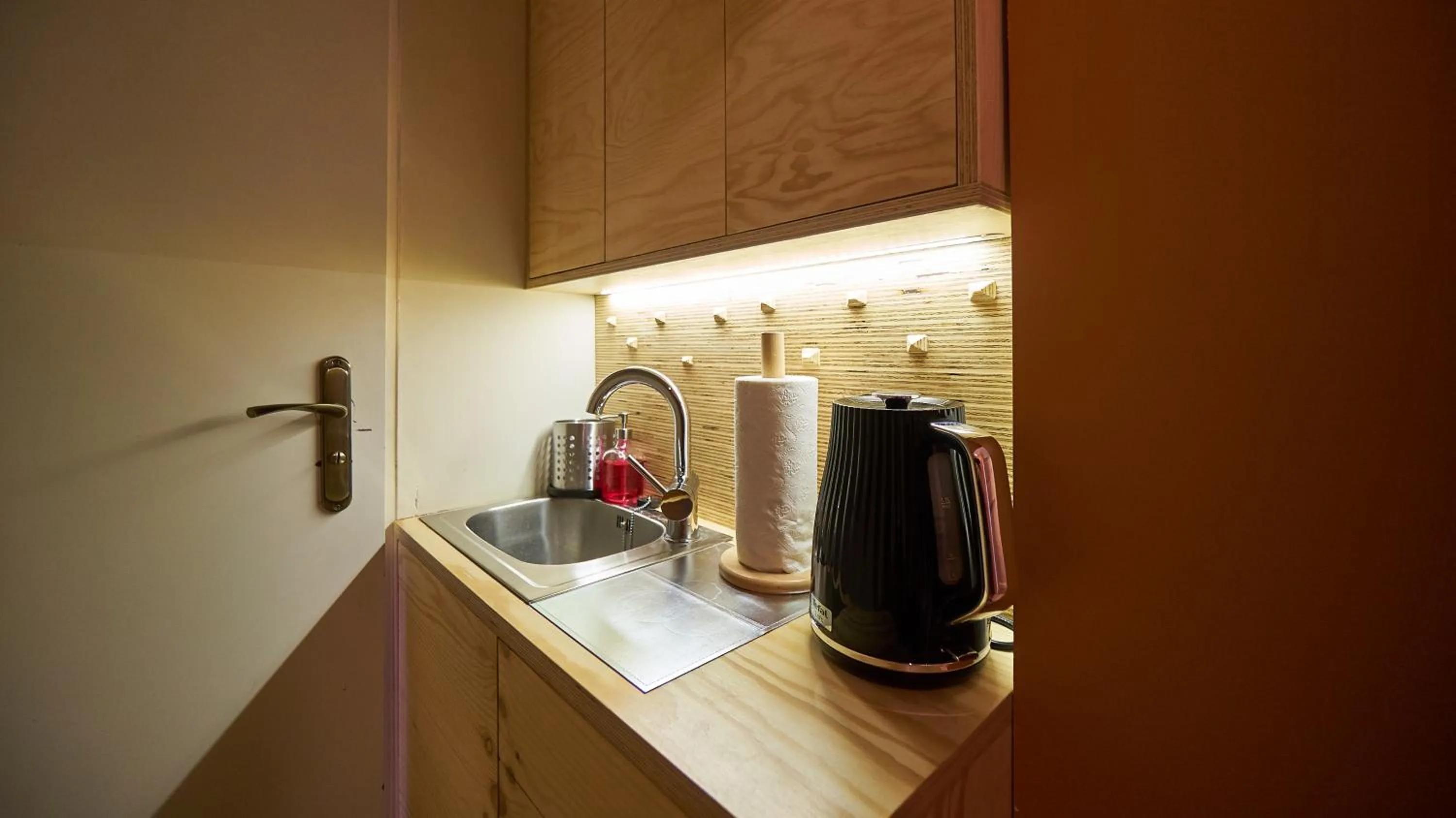 Coffee/tea facilities in Sztukmistrz Magician Art Rooms