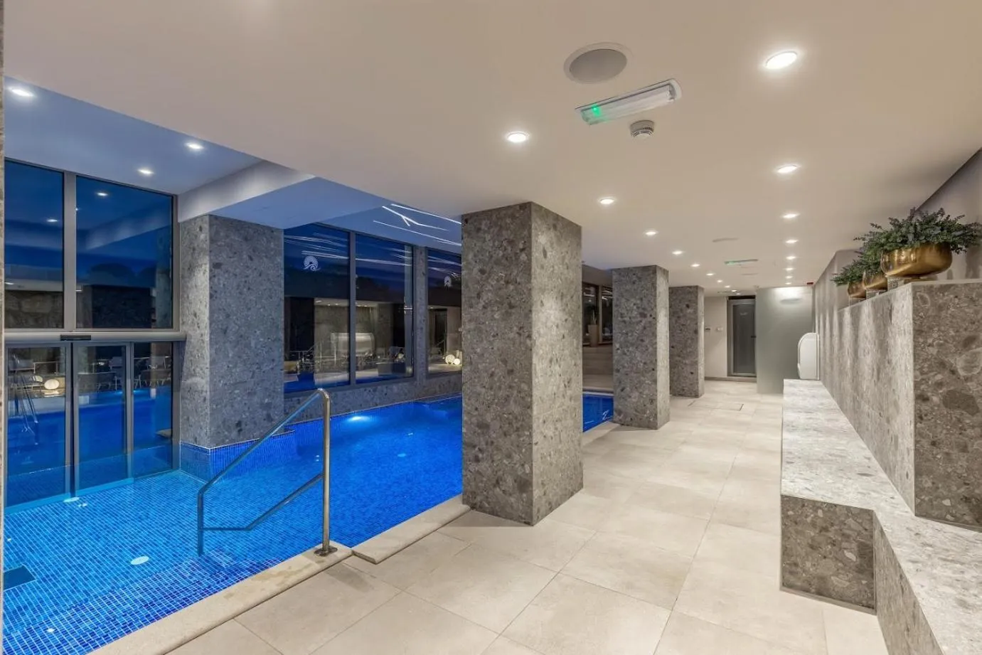 Swimming pool in Hotel Malin