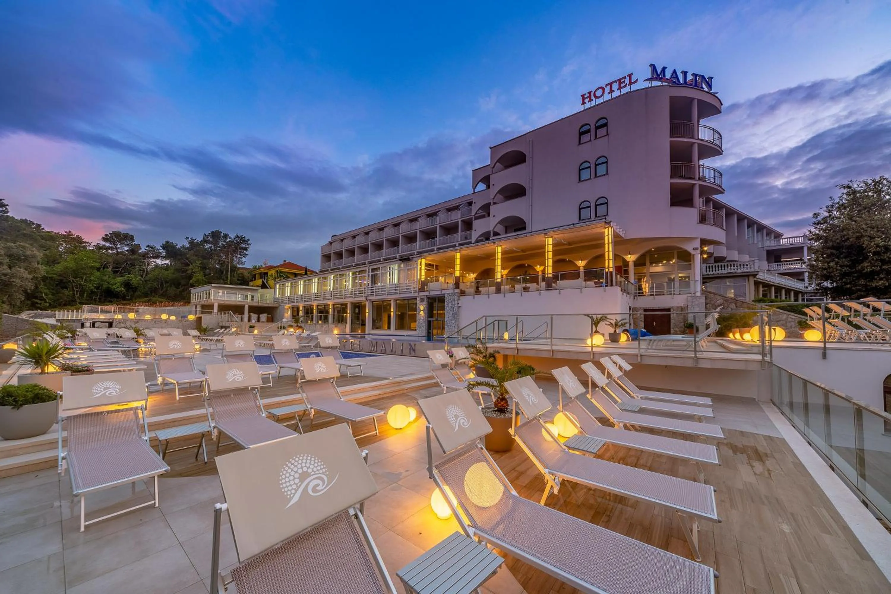 Swimming pool in Hotel Malin