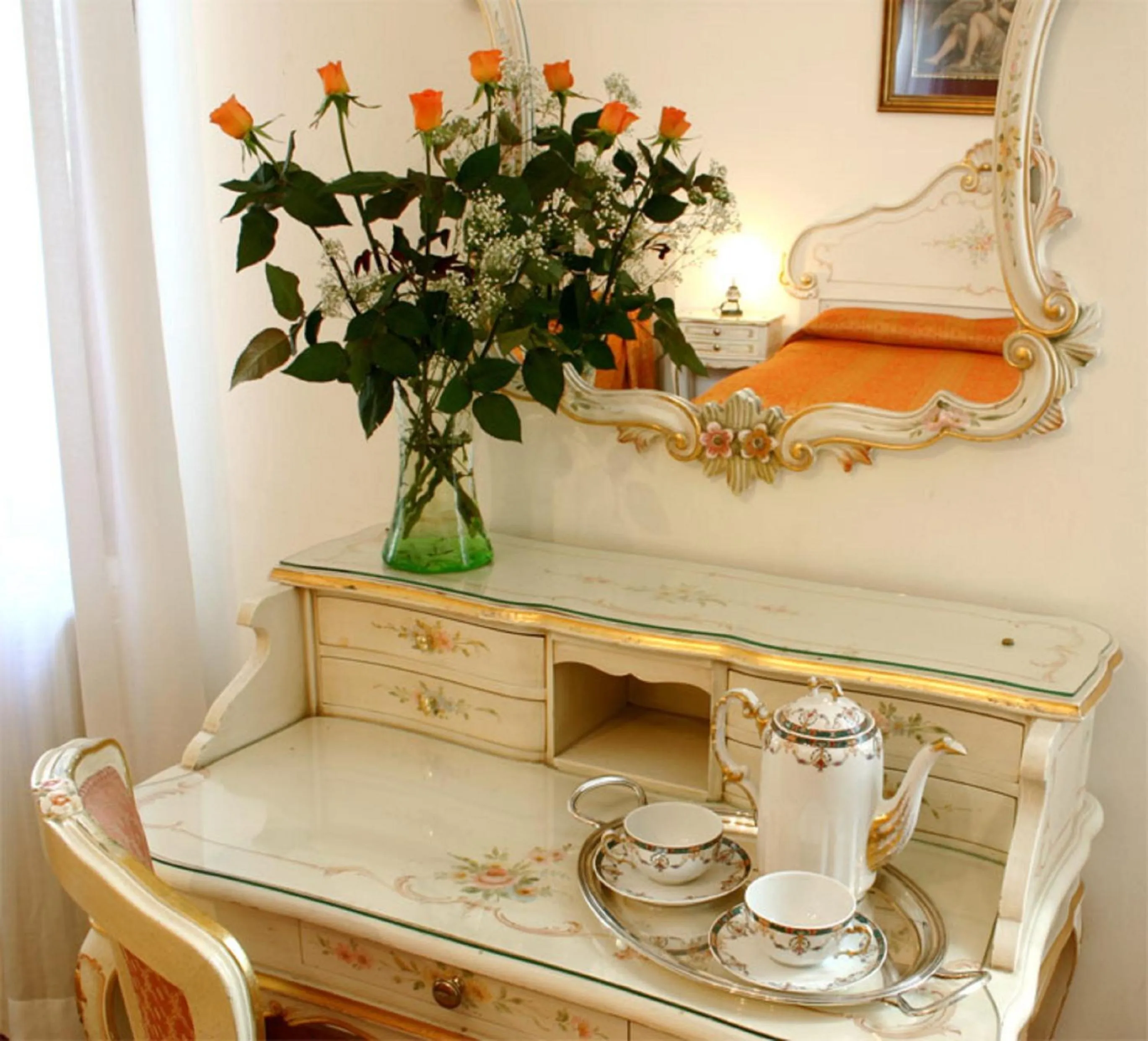 Decorative detail in Hotel At Leonard